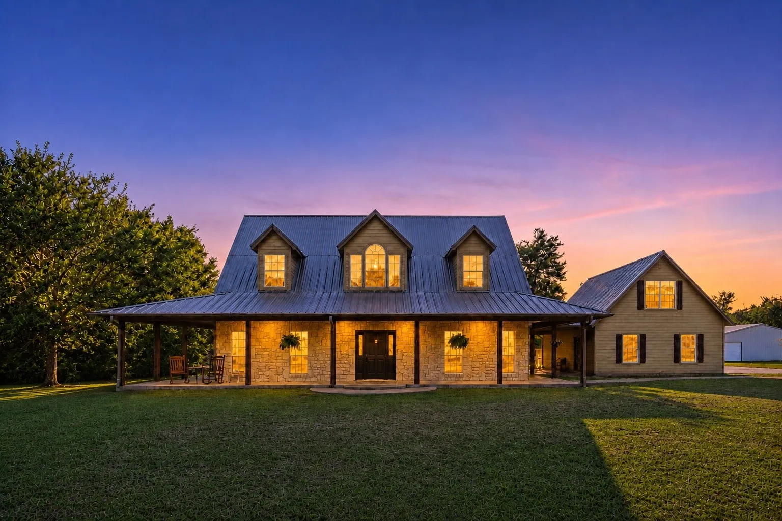 Single Family Residence For Sale in Hopkins County , 340 County Road 3585, Dike, Texas 75437, 3 Bedroom, 4 Bathroom, 2 Garage spaces, 2,612 Sqft, built in 2000, mls#21338629, Real Estate Agent in Dike, Homes For Sale in Hopkins county, Homes For Sale in Dike, Realtor in Dike Texas, Real Estate Brokerage Independent Realty Texas, Luminita Cordes Realtor