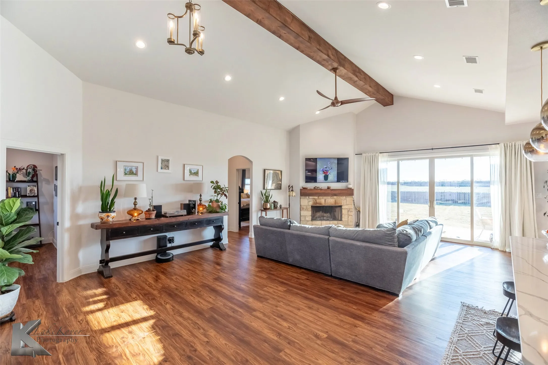 Single Family Residence For Rent in Taylor County , 233 Calumet Street, Abilene, Texas 79606, 4 Bedroom, 3 Bathroom, 2 Garage spaces, 2,543 Sqft, built in 2022, mls#21338676, Real Estate Agent in Abilene, Homes For Rent in Taylor county, Homes For Rent in Abilene, Realtor in Abilene Texas, Real Estate Brokerage Independent Realty Texas, Luminita Cordes Realtor