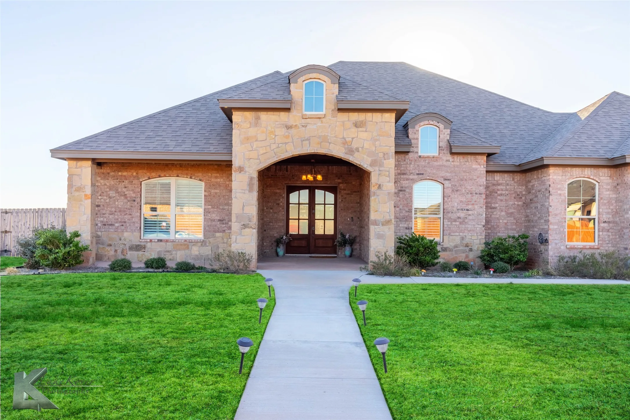 Single Family Residence For Rent in Taylor County , 233 Calumet Street, Abilene, Texas 79606, 4 Bedroom, 3 Bathroom, 2 Garage spaces, 2,543 Sqft, built in 2022, mls#21338676, Real Estate Agent in Abilene, Homes For Rent in Taylor county, Homes For Rent in Abilene, Realtor in Abilene Texas, Real Estate Brokerage Independent Realty Texas, Luminita Cordes Realtor