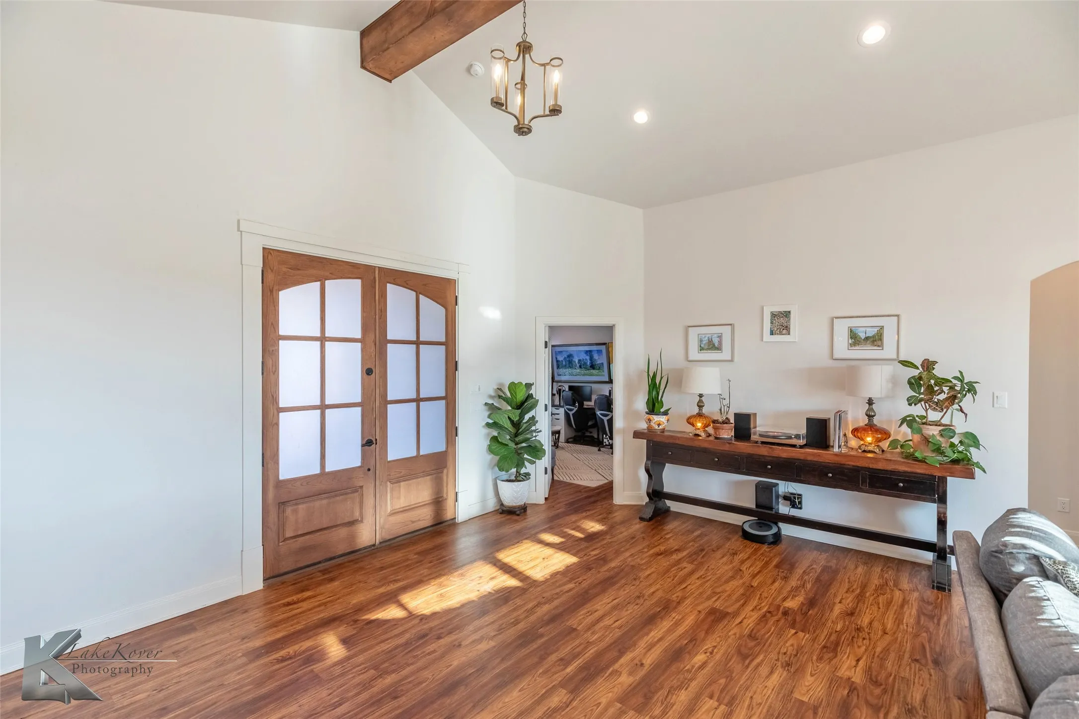 Single Family Residence For Rent in Taylor County , 233 Calumet Street, Abilene, Texas 79606, 4 Bedroom, 3 Bathroom, 2 Garage spaces, 2,543 Sqft, built in 2022, mls#21338676, Real Estate Agent in Abilene, Homes For Rent in Taylor county, Homes For Rent in Abilene, Realtor in Abilene Texas, Real Estate Brokerage Independent Realty Texas, Luminita Cordes Realtor