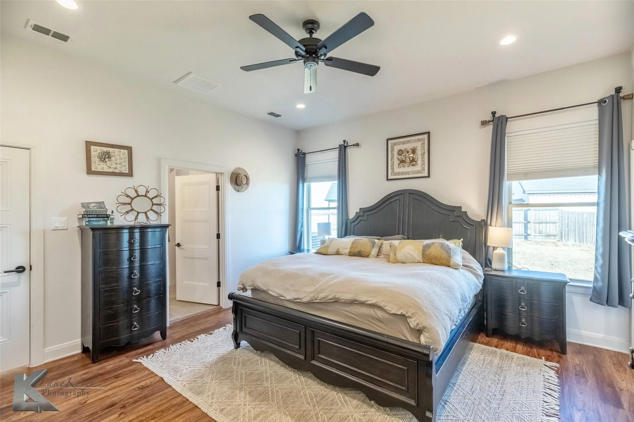 Single Family Residence For Rent in Taylor County , 233 Calumet Street, Abilene, Texas 79606, 4 Bedroom, 3 Bathroom, 2 Garage spaces, 2,543 Sqft, built in 2022, mls#21338676, Real Estate Agent in Abilene, Homes For Rent in Taylor county, Homes For Rent in Abilene, Realtor in Abilene Texas, Real Estate Brokerage Independent Realty Texas, Luminita Cordes Realtor