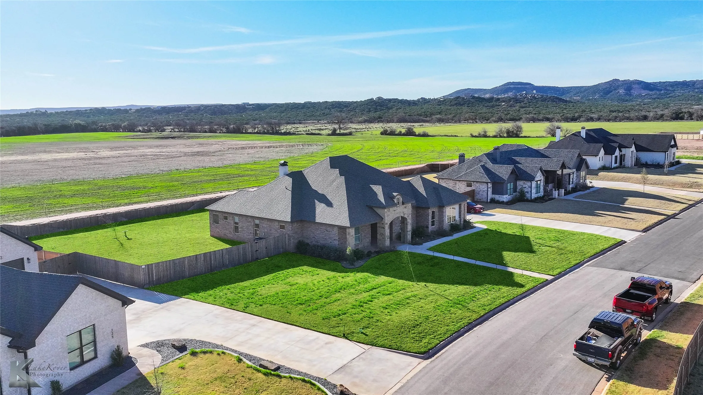 Single Family Residence For Rent in Taylor County , 233 Calumet Street, Abilene, Texas 79606, 4 Bedroom, 3 Bathroom, 2 Garage spaces, 2,543 Sqft, built in 2022, mls#21338676, Real Estate Agent in Abilene, Homes For Rent in Taylor county, Homes For Rent in Abilene, Realtor in Abilene Texas, Real Estate Brokerage Independent Realty Texas, Luminita Cordes Realtor