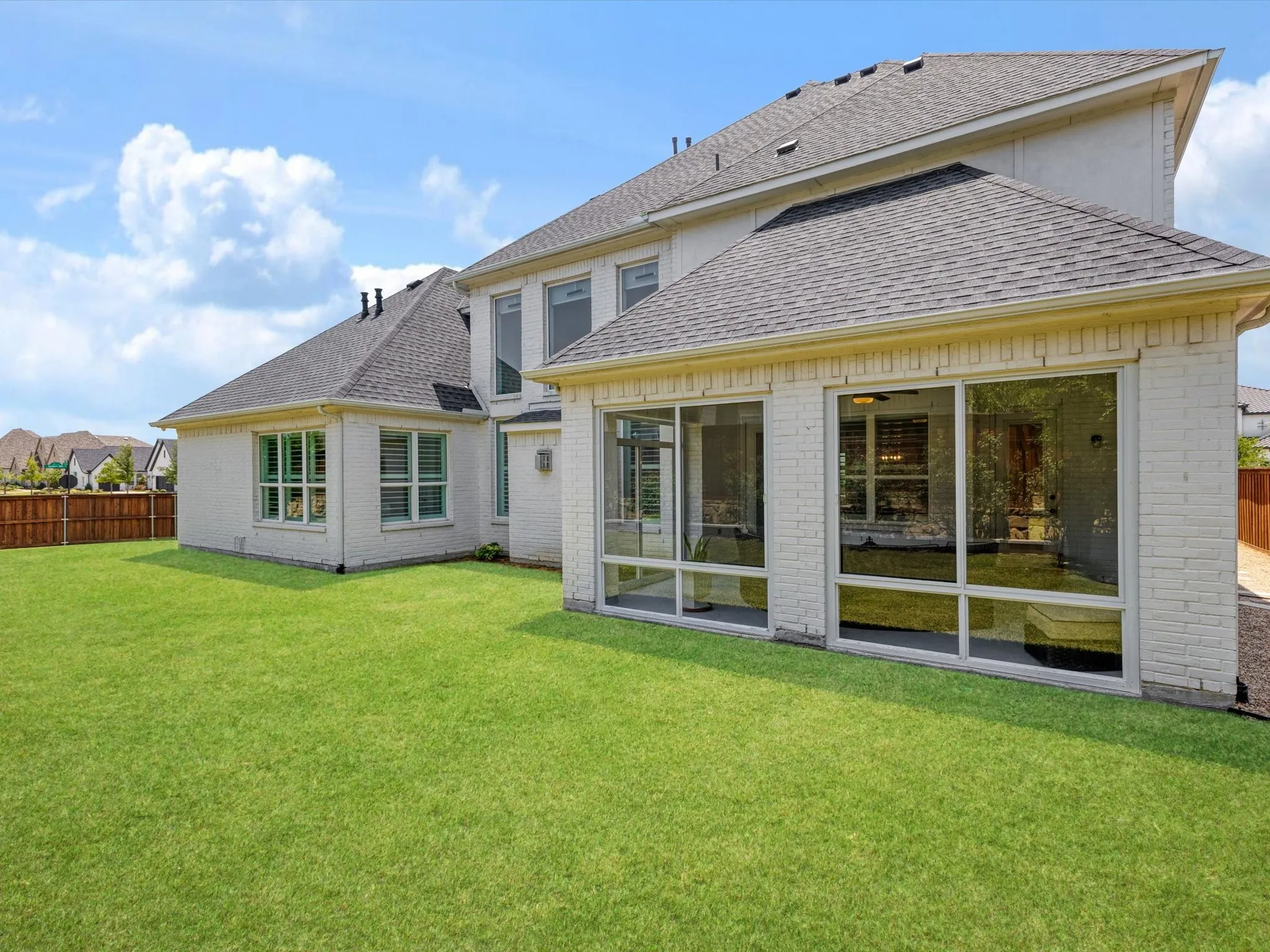 Single Family Residence For Sale in Collin County , 2090 Windomere Drive, Prosper, Texas 75078, 5 Bedroom, 6 Bathroom, 3 Garage spaces, 5,613 Sqft, built in 2020, mls#21336902, Real Estate Agent in Prosper, Homes For Sale in Collin county, Homes For Sale in Prosper, Realtor in Prosper Texas, Real Estate Brokerage Independent Realty Texas, Luminita Cordes Realtor