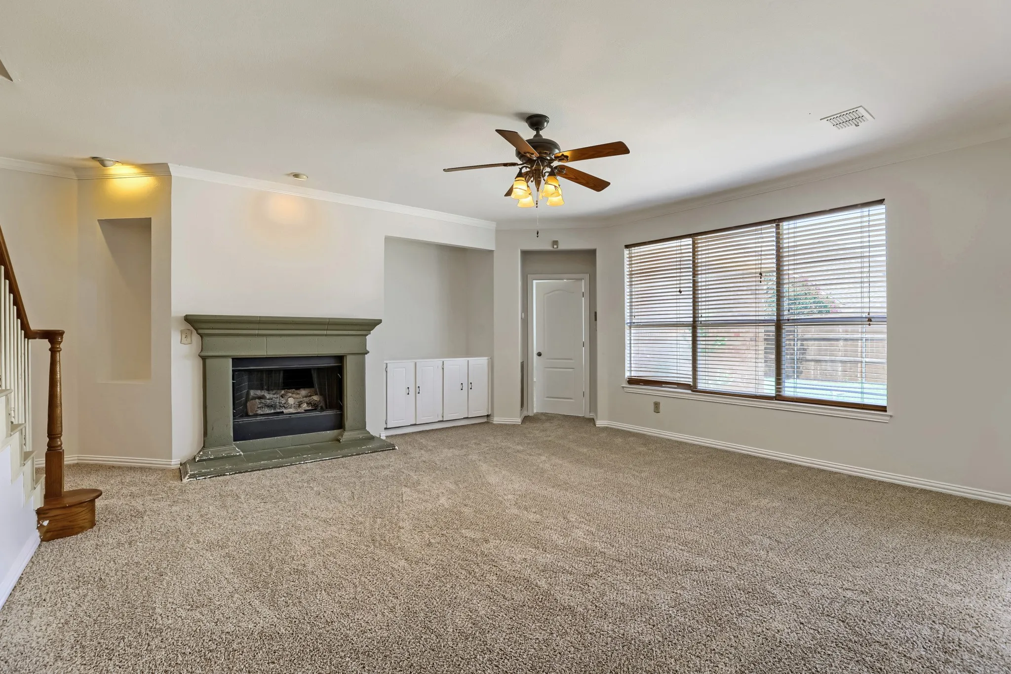 Single Family Residence For Sale in Denton County , 2066 Fair Oaks Circle, Corinth, Texas 76210, 4 Bedroom, 3 Bathroom, 2 Garage spaces, 2,834 Sqft, built in 1999, mls#21281015, Real Estate Agent in Corinth, Homes For Sale in Denton county, Homes For Sale in Corinth, Realtor in Corinth Texas, Real Estate Brokerage Independent Realty Texas, Luminita Cordes Realtor