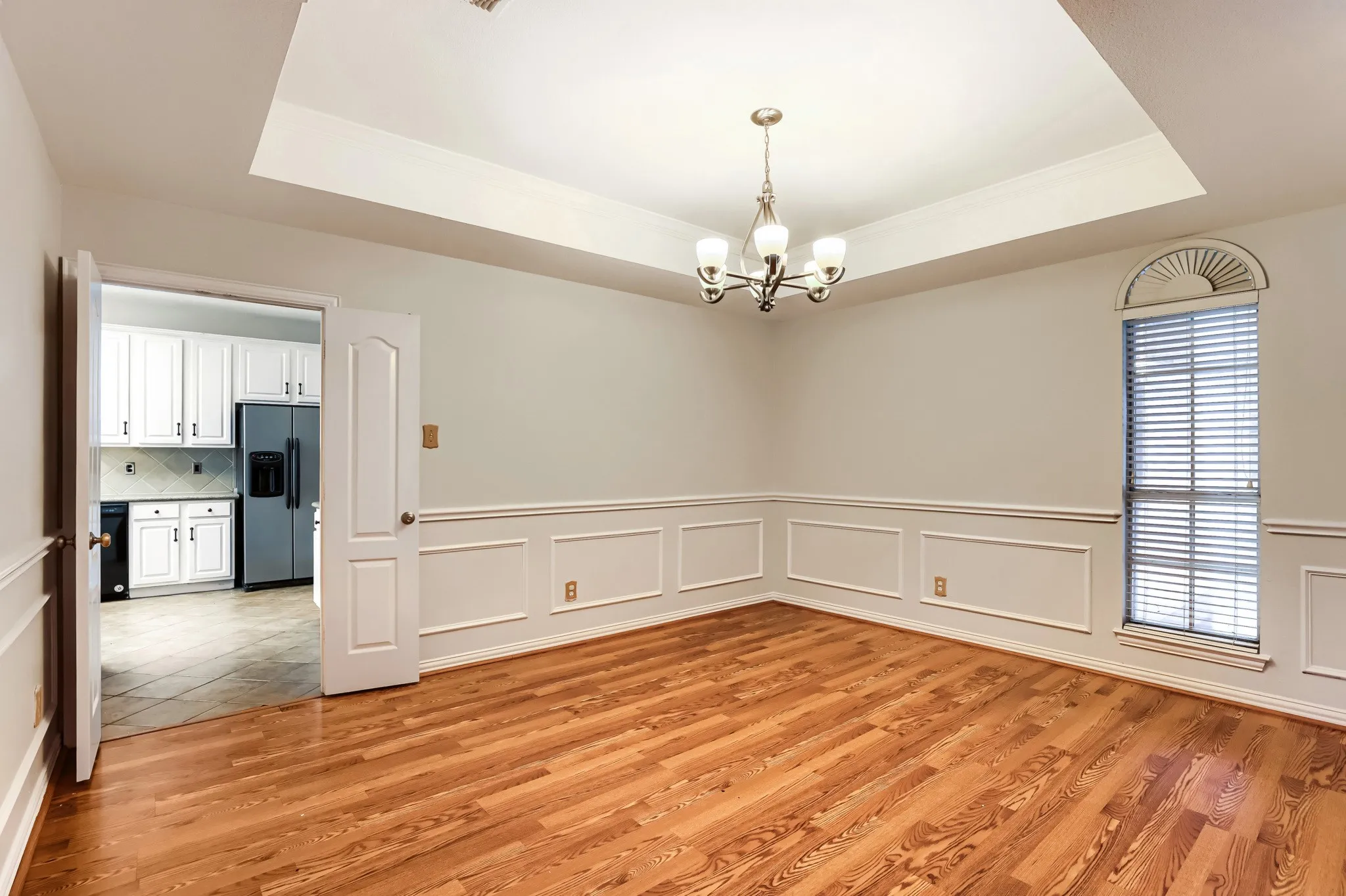 Single Family Residence For Sale in Denton County , 2066 Fair Oaks Circle, Corinth, Texas 76210, 4 Bedroom, 3 Bathroom, 2 Garage spaces, 2,834 Sqft, built in 1999, mls#21281015, Real Estate Agent in Corinth, Homes For Sale in Denton county, Homes For Sale in Corinth, Realtor in Corinth Texas, Real Estate Brokerage Independent Realty Texas, Luminita Cordes Realtor