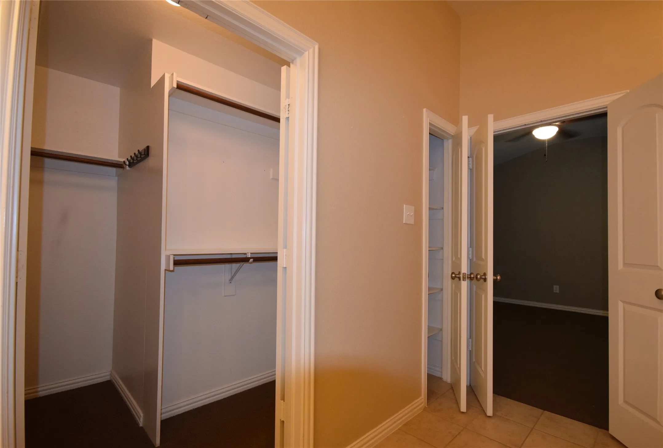 Townhouse For Rent in Collin County , 2276 fletcher Trail, Plano, Texas 75025, 2 Bedrooms, 3 Bathrooms, 2 Garage spaces, 1,469 Sqft, built in 2006, Price $2,099, mls#21338712, Real Estate Agent in Plano, Homes For Rent in Collin county, Homes For Rent in Plano, Realtor in Plano Texas, Real Estate Brokerage Independent Realty Texas, Luminita Cordes Realtor