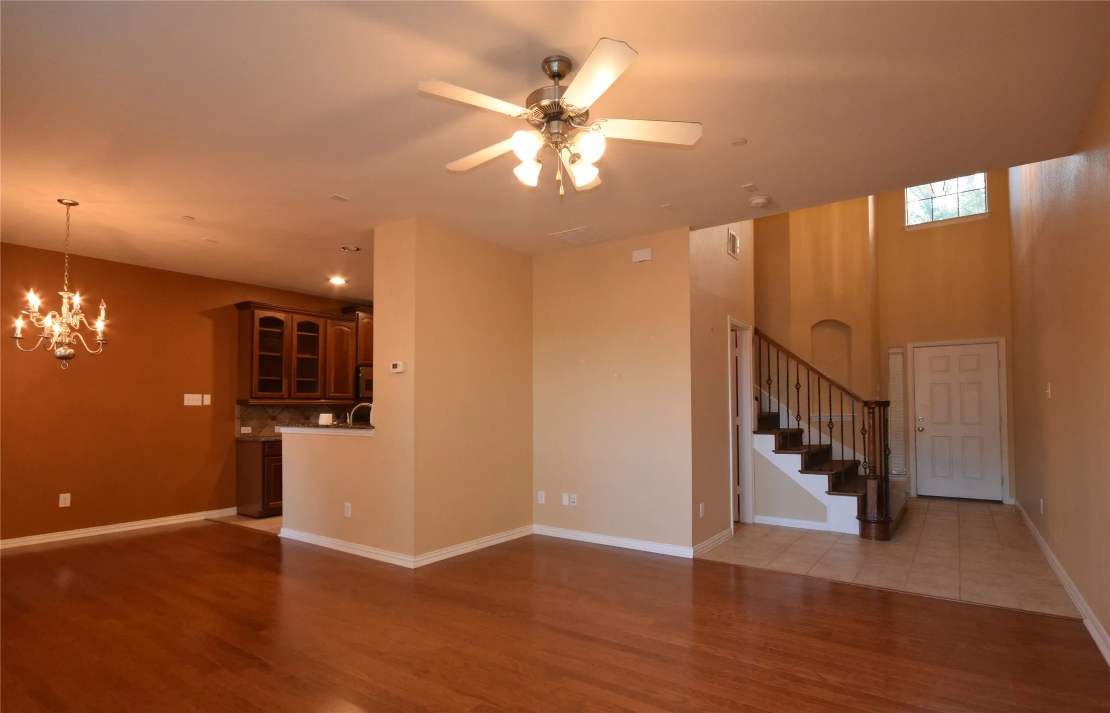 Townhouse For Rent in Collin County , 2276 fletcher Trail, Plano, Texas 75025, 2 Bedrooms, 3 Bathrooms, 2 Garage spaces, 1,469 Sqft, built in 2006, Price $2,099, mls#21338712, Real Estate Agent in Plano, Homes For Rent in Collin county, Homes For Rent in Plano, Realtor in Plano Texas, Real Estate Brokerage Independent Realty Texas, Luminita Cordes Realtor