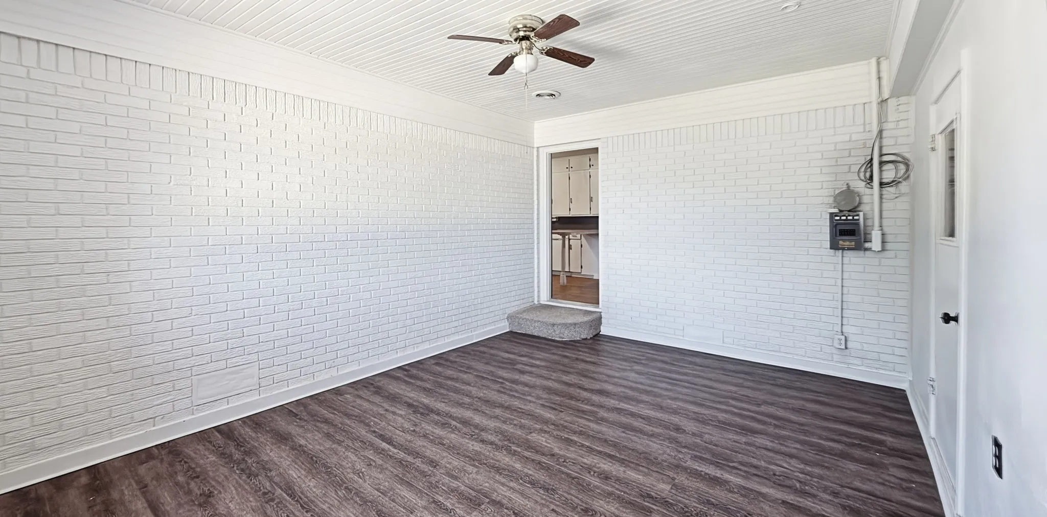 Single Family Residence For Sale in Coryell County , 902 S US Highway 281, Evant, Texas 76525, 3 Bedrooms, 2 Bathrooms, 2 Garage spaces, 2,430 Sqft, built in 1975, Price $155,000, mls#21338706, Real Estate Agent in Evant, Homes For Sale in Coryell county, Homes For Sale in Evant, Realtor in Evant Texas, Real Estate Brokerage Independent Realty Texas, Luminita Cordes Realtor