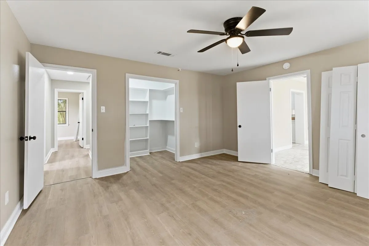 Farm For Sale in Hopkins County , 10736 E Highway 154, Sulphur Springs, Texas 75482, 4 Bedroom, 4 Bathroom, Garage spaces, 5,500 Sqft, built in 1999, mls#21338736, Real Estate Agent in Sulphur Springs, Homes For Sale in Hopkins county, Homes For Sale in Sulphur Springs, Realtor in Sulphur Springs Texas, Real Estate Brokerage Independent Realty Texas, Luminita Cordes Realtor