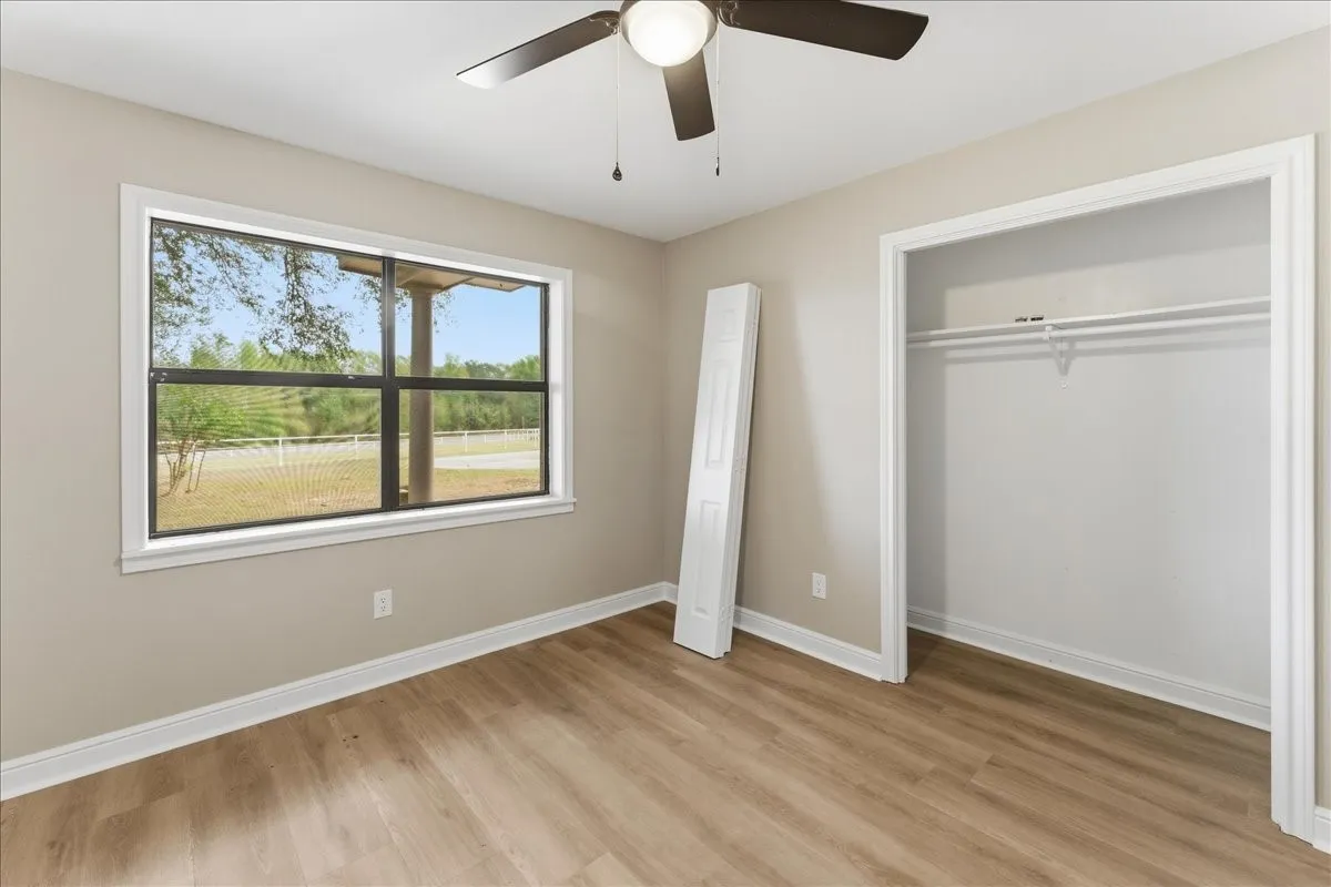 Farm For Sale in Hopkins County , 10736 E Highway 154, Sulphur Springs, Texas 75482, 4 Bedroom, 4 Bathroom, Garage spaces, 5,500 Sqft, built in 1999, mls#21338736, Real Estate Agent in Sulphur Springs, Homes For Sale in Hopkins county, Homes For Sale in Sulphur Springs, Realtor in Sulphur Springs Texas, Real Estate Brokerage Independent Realty Texas, Luminita Cordes Realtor