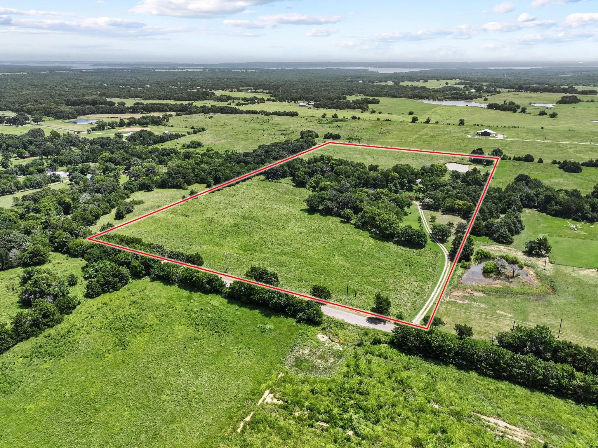 20 acres crossed fenced
