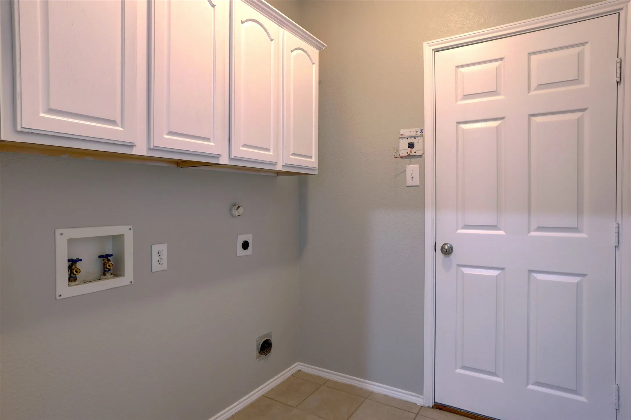Single Family Residence For Sale in Collin County , 1214 Cedar Branch Drive, Wylie, Texas 75098, 4 Bedroom, 2 Bathroom, 2 Garage spaces, 2,018 Sqft, built in 2006, mls#21311508, Real Estate Agent in Wylie, Homes For Sale in Collin county, Homes For Sale in Wylie, Realtor in Wylie Texas, Real Estate Brokerage Independent Realty Texas, Luminita Cordes Realtor