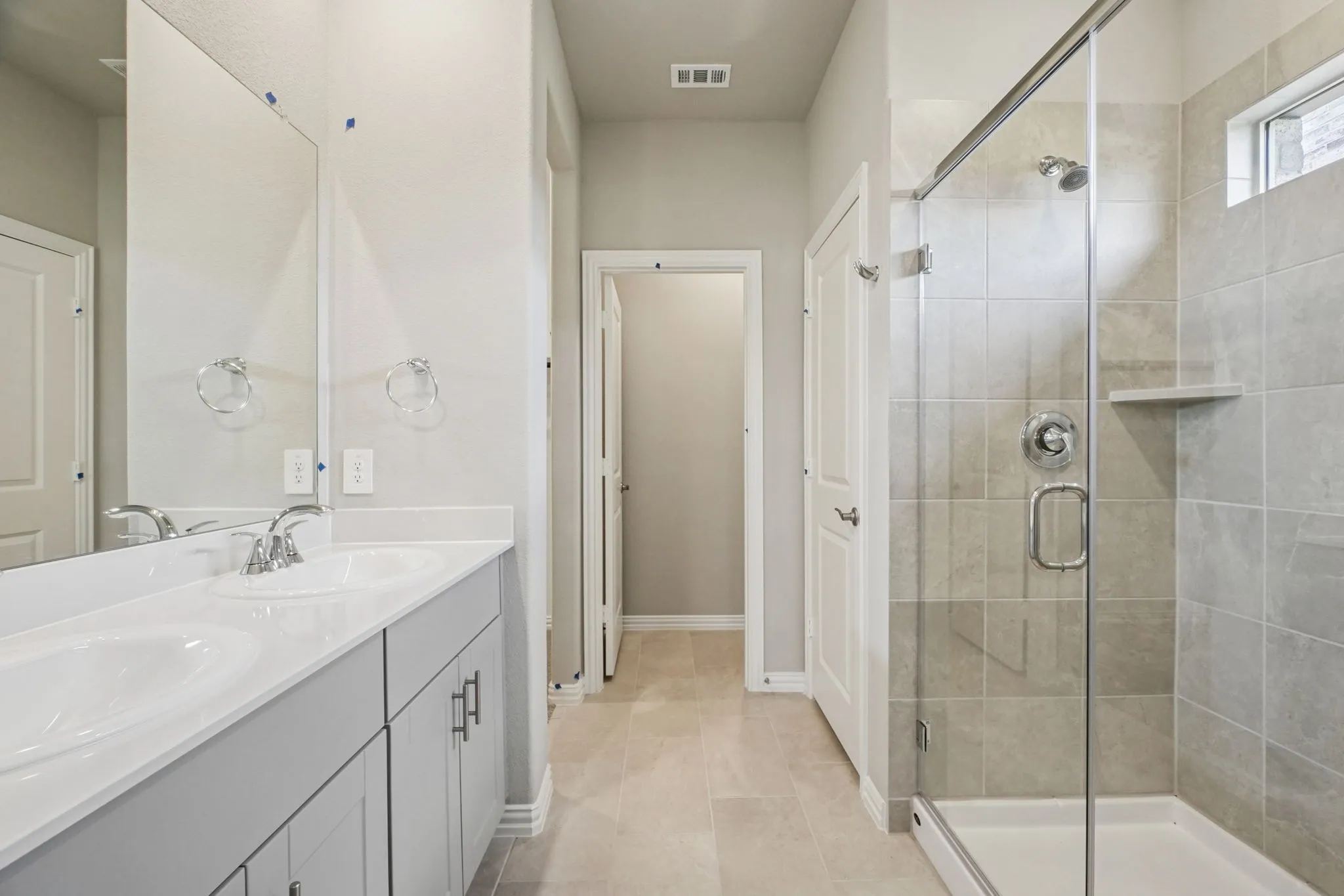 Photo is not of the actual home, but is an inspirational photo of builder’s model home and may depict options, furnishings, and/or decorator features that are not included.