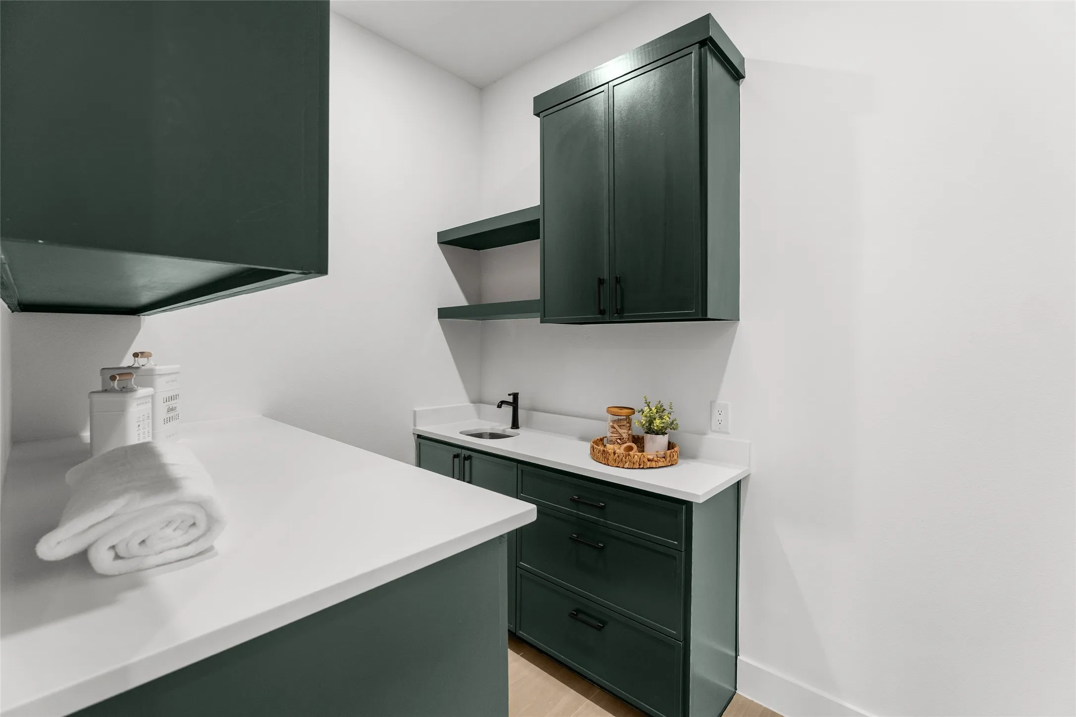 Duplex For Sale in Dallas County , 6911 & 6913 Mohawk Drive, Dallas, Texas 75235, 6 Bedrooms, 6 Bathrooms, 4 Garage spaces, 0 Sqft, built in 2026, Price $1,544,000, mls#21338748, Real Estate Agent in Dallas, Homes For Sale in Dallas county, Homes For Sale in Dallas, Realtor in Dallas Texas, Real Estate Brokerage Independent Realty Texas, Luminita Cordes Realtor