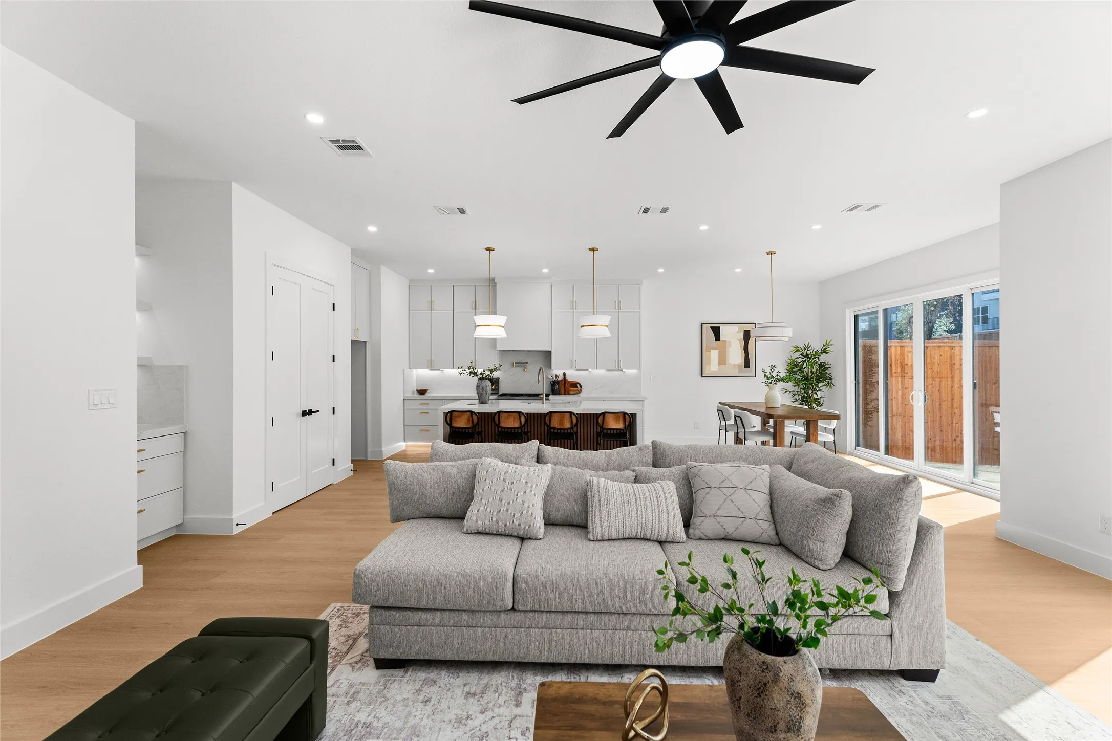 Duplex For Sale in Dallas County , 6911 & 6913 Mohawk Drive, Dallas, Texas 75235, 6 Bedrooms, 6 Bathrooms, 4 Garage spaces, 0 Sqft, built in 2026, Price $1,544,000, mls#21338748, Real Estate Agent in Dallas, Homes For Sale in Dallas county, Homes For Sale in Dallas, Realtor in Dallas Texas, Real Estate Brokerage Independent Realty Texas, Luminita Cordes Realtor