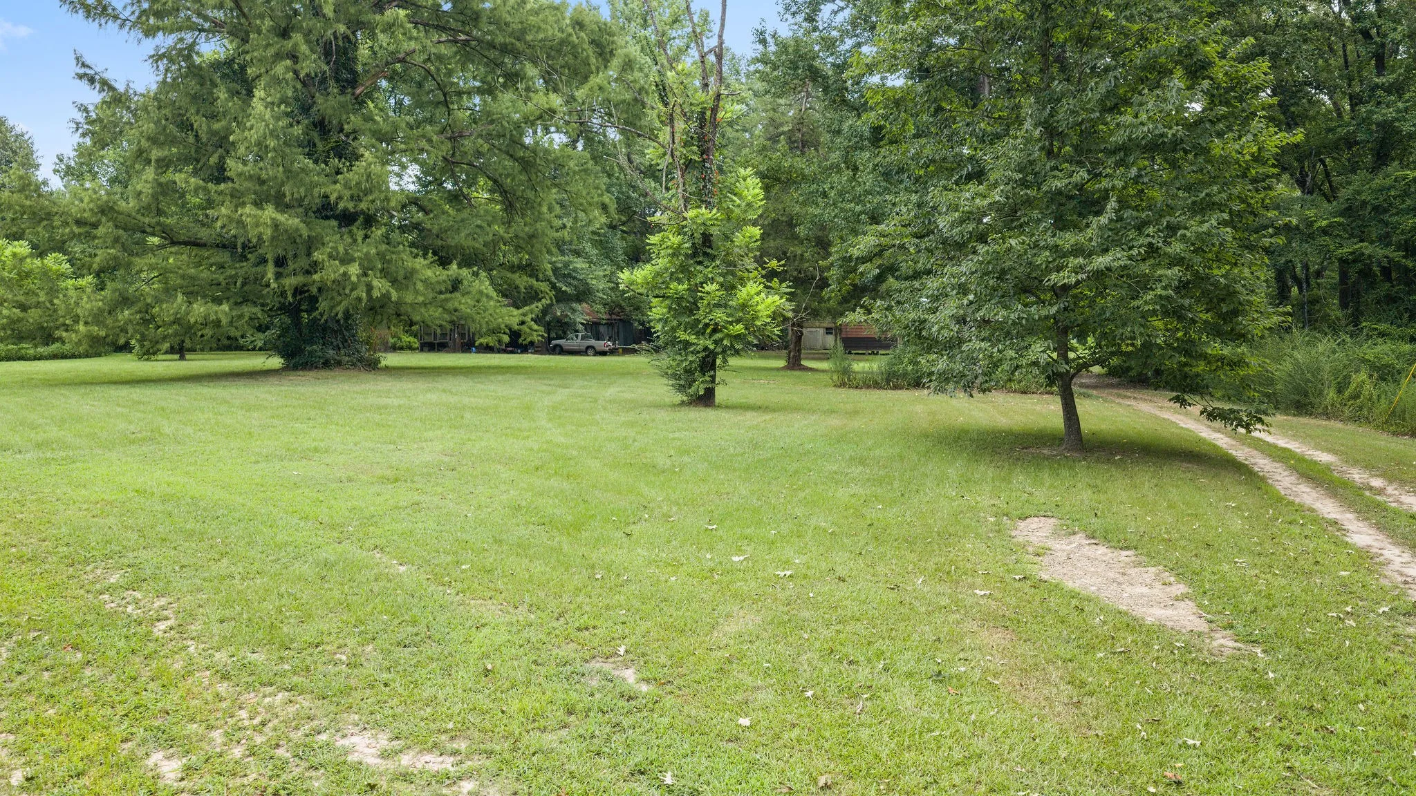Improved Land For Sale in Shelby County , 1609 County Road 3224, Center, Texas 75935, 0, 0, Garage spaces, 0 Sqft, built in 1980, Price $350,000, mls#21334420, Real Estate Agent in Center, Homes For Sale in Shelby county, Homes For Sale in Center, Realtor in Center Texas, Real Estate Brokerage Independent Realty Texas, Luminita Cordes Realtor