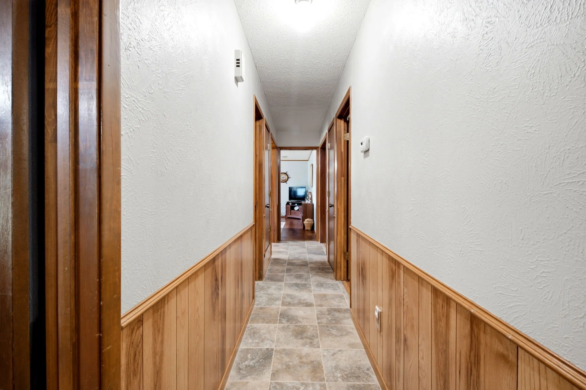Single Family Residence For Sale in Denton County , 706 Squires Lane, Krugerville, Texas 76227, 3 Bedroom, 2 Bathroom, 2 Garage spaces, 2,180 Sqft, built in 1983, Price $365,000, mls#21336809, Real Estate Agent in Krugerville, Homes For Sale in Denton county, Homes For Sale in Krugerville, Realtor in Krugerville Texas, Real Estate Brokerage Independent Realty Texas, Luminita Cordes Realtor