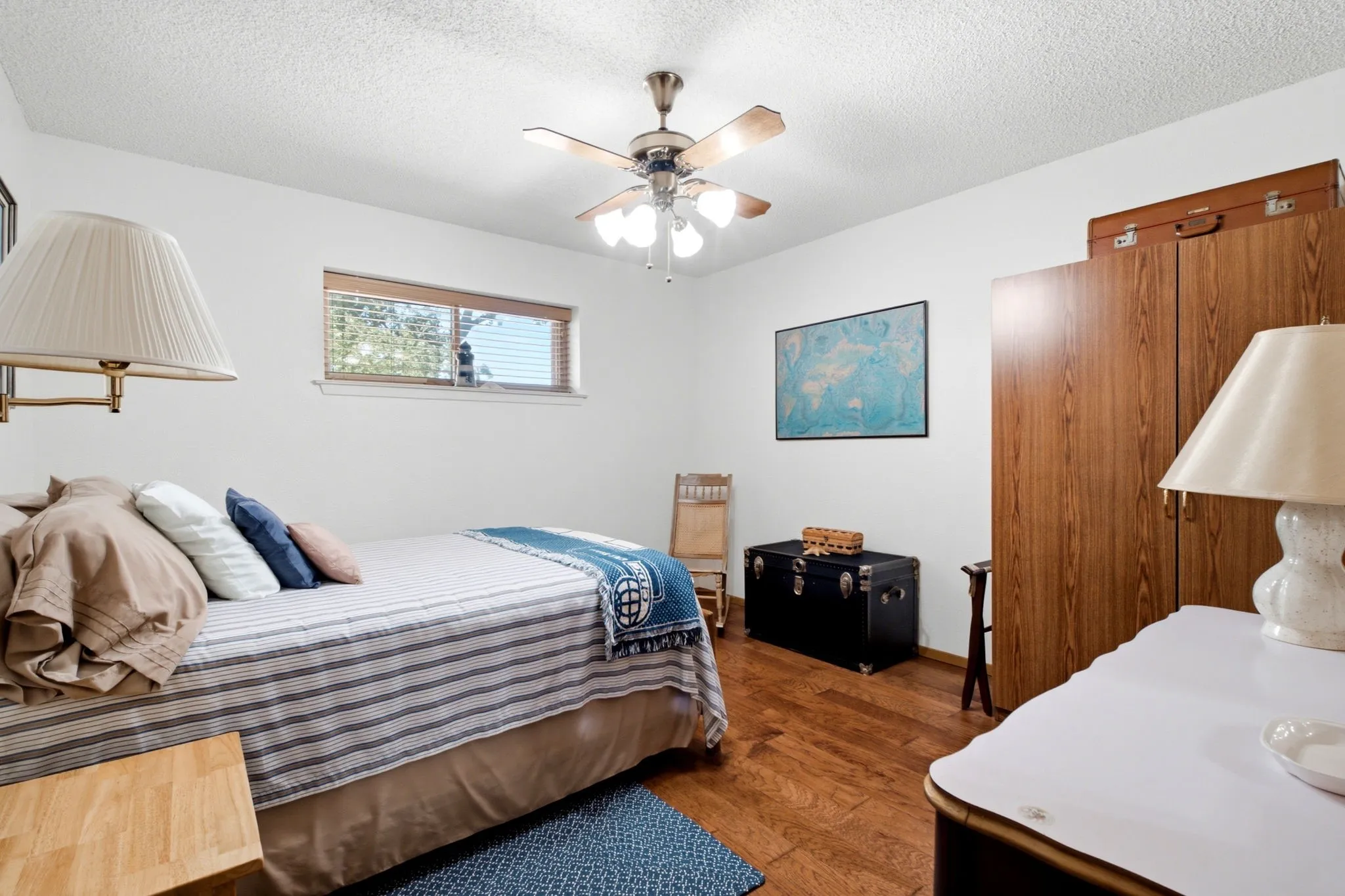 Single Family Residence For Sale in Denton County , 706 Squires Lane, Krugerville, Texas 76227, 3 Bedroom, 2 Bathroom, 2 Garage spaces, 2,180 Sqft, built in 1983, Price $365,000, mls#21336809, Real Estate Agent in Krugerville, Homes For Sale in Denton county, Homes For Sale in Krugerville, Realtor in Krugerville Texas, Real Estate Brokerage Independent Realty Texas, Luminita Cordes Realtor