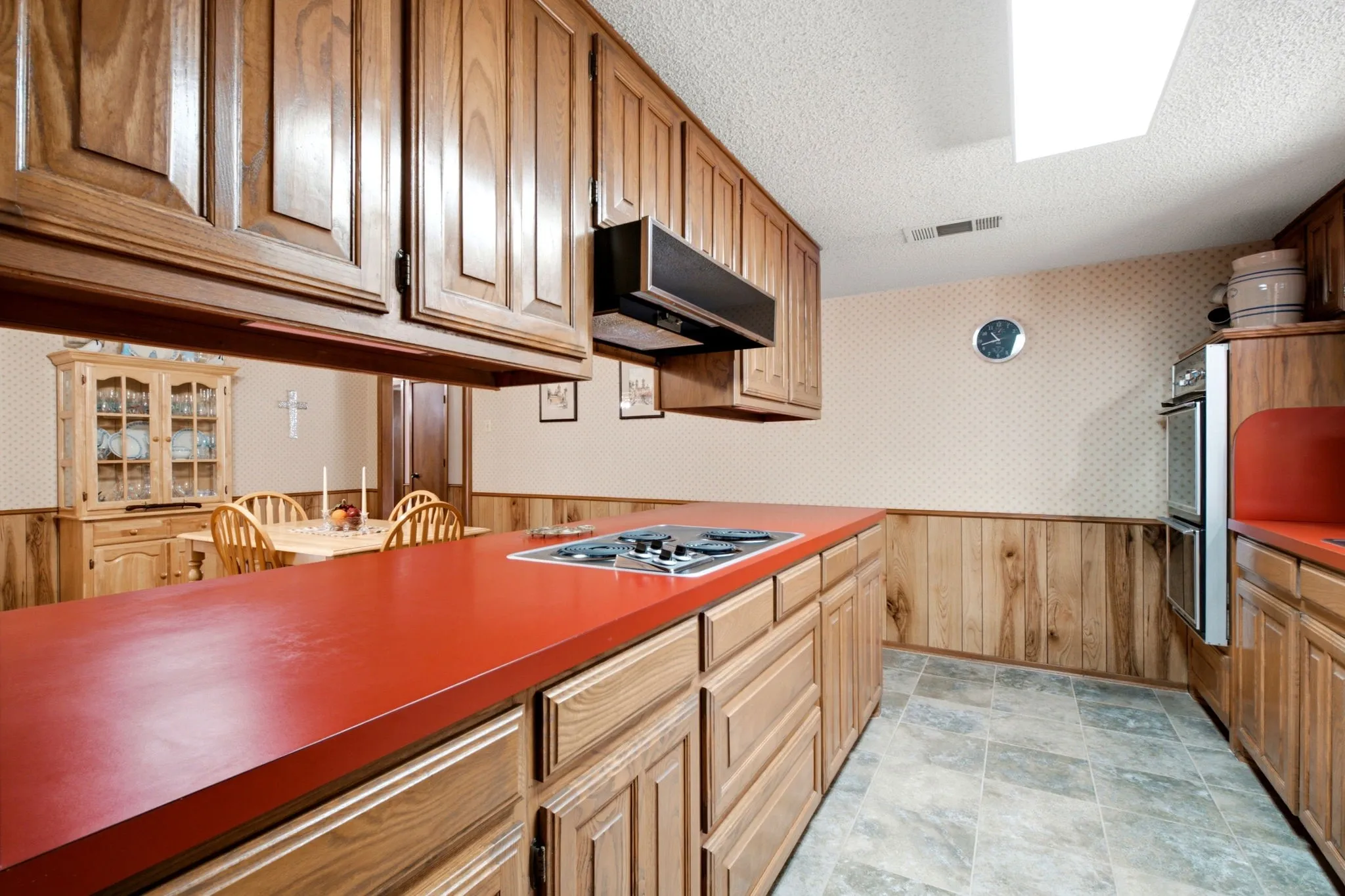 Single Family Residence For Sale in Denton County , 706 Squires Lane, Krugerville, Texas 76227, 3 Bedroom, 2 Bathroom, 2 Garage spaces, 2,180 Sqft, built in 1983, Price $365,000, mls#21336809, Real Estate Agent in Krugerville, Homes For Sale in Denton county, Homes For Sale in Krugerville, Realtor in Krugerville Texas, Real Estate Brokerage Independent Realty Texas, Luminita Cordes Realtor