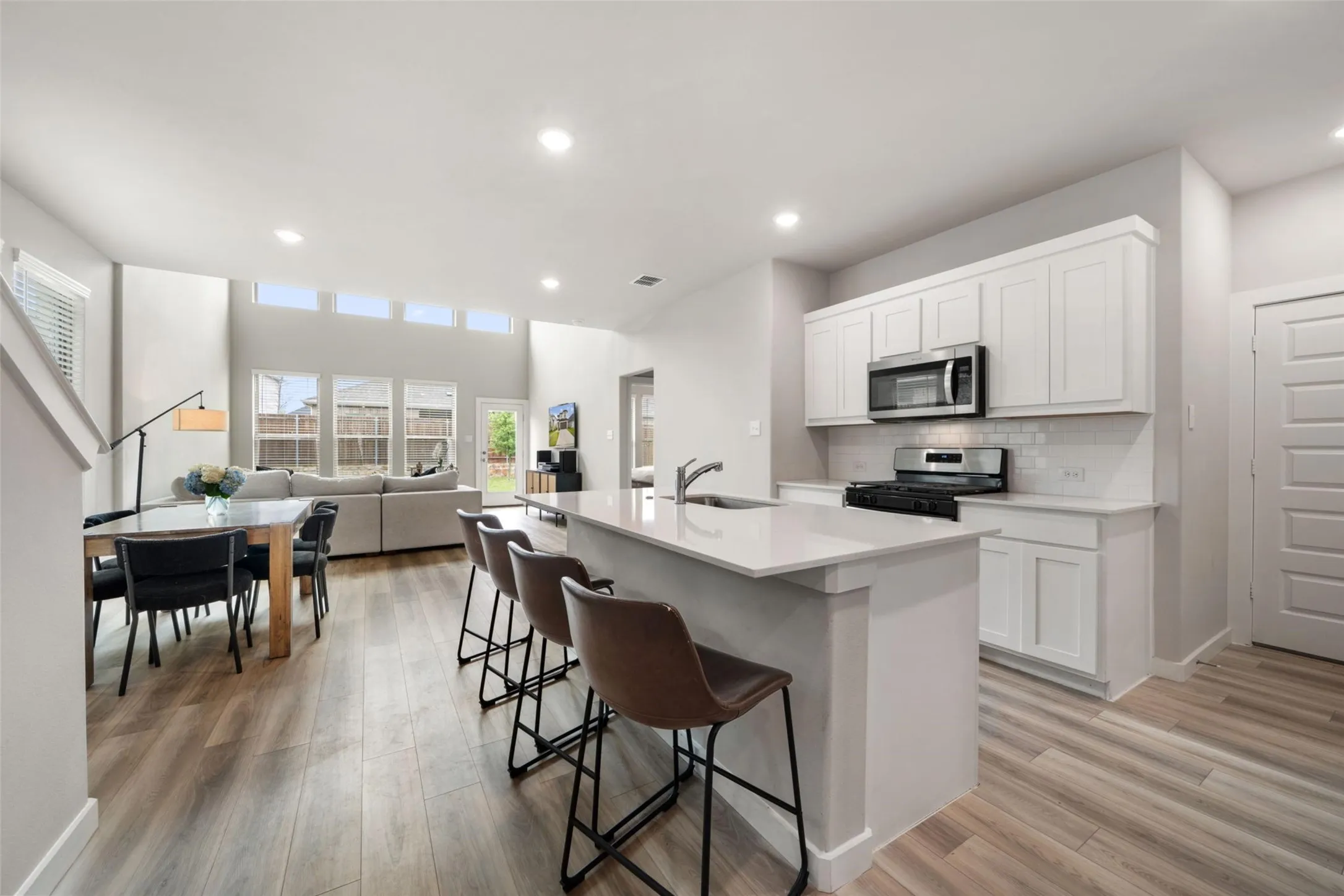 Single Family Residence For Rent in Collin County , 4803 Grandiose Drive, Princeton, Texas 75071, 4 Bedroom, 3 Bathroom, 2 Garage spaces, 2,253 Sqft, built in 2024, mls#21338722, Real Estate Agent in Princeton, Homes For Rent in Collin county, Homes For Rent in Princeton, Realtor in Princeton Texas, Real Estate Brokerage Independent Realty Texas, Luminita Cordes Realtor