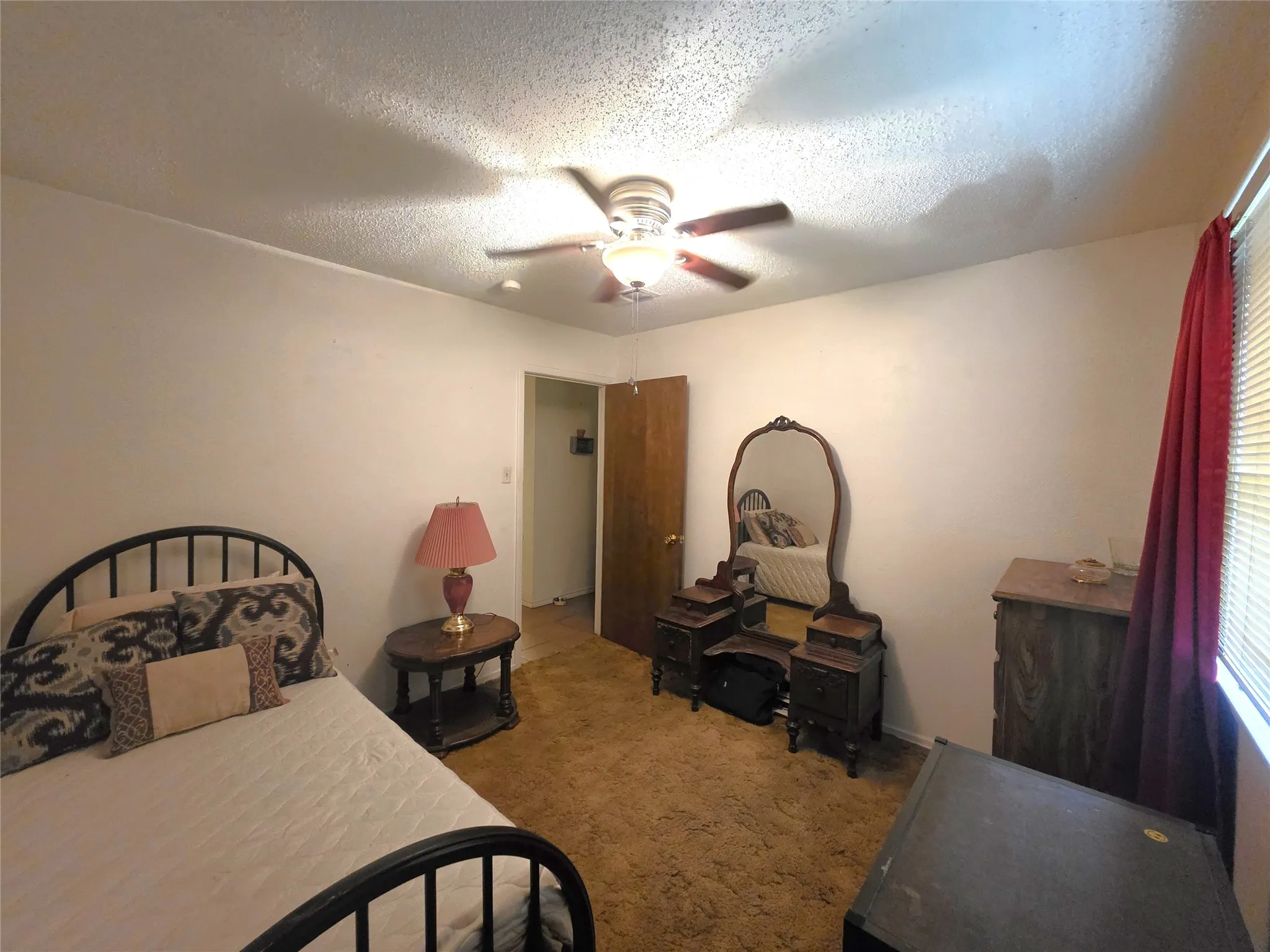 Single Family Residence For Sale in Johnson County , 304 NW Suzanne Terrace, Burleson, Texas 76028, 3 Bedroom, 2 Bathroom, 2 Garage spaces, 1,350 Sqft, built in 1970, mls#21320870, Real Estate Agent in Burleson, Homes For Sale in Johnson county, Homes For Sale in Burleson, Realtor in Burleson Texas, Real Estate Brokerage Independent Realty Texas, Luminita Cordes Realtor