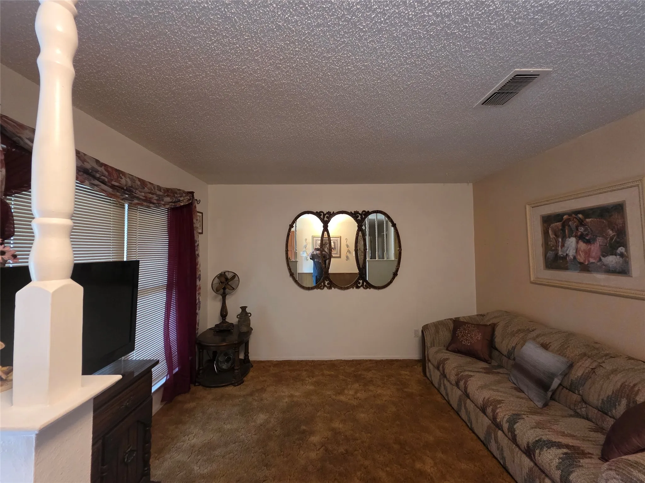Single Family Residence For Sale in Johnson County , 304 NW Suzanne Terrace, Burleson, Texas 76028, 3 Bedroom, 2 Bathroom, 2 Garage spaces, 1,350 Sqft, built in 1970, mls#21320870, Real Estate Agent in Burleson, Homes For Sale in Johnson county, Homes For Sale in Burleson, Realtor in Burleson Texas, Real Estate Brokerage Independent Realty Texas, Luminita Cordes Realtor
