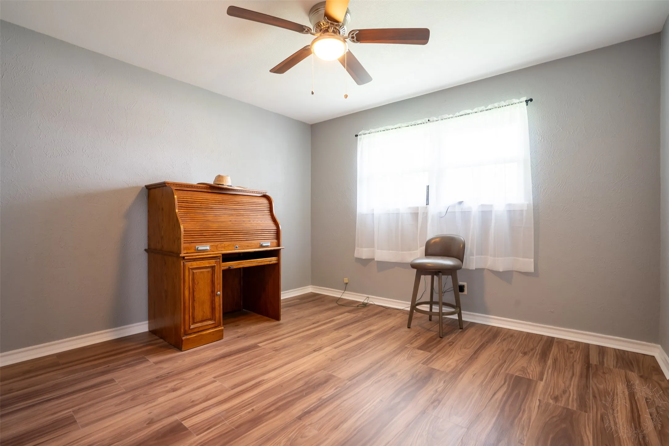 Single Family Residence For Sale in Erath County , 1479 Lockwood Street, Stephenville, Texas 76401, 4 Bedrooms, 3 Bathrooms, 2 Garage spaces, 2,175 Sqft, built in 1977, Price $415,000, mls#21336135, Real Estate Agent in Stephenville, Homes For Sale in Erath county, Homes For Sale in Stephenville, Realtor in Stephenville Texas, Real Estate Brokerage Independent Realty Texas, Luminita Cordes Realtor