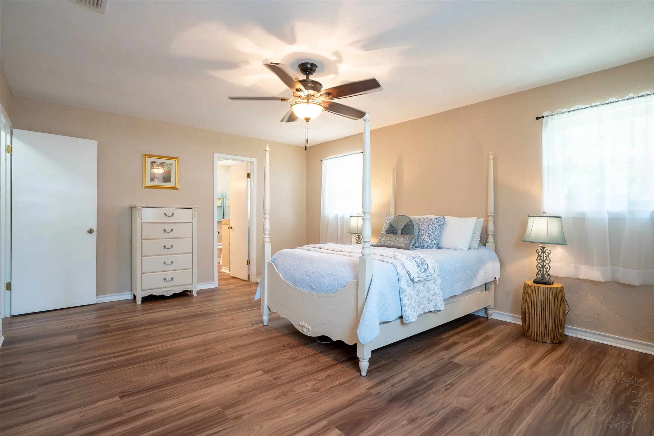 Single Family Residence For Sale in Erath County , 1479 Lockwood Street, Stephenville, Texas 76401, 4 Bedrooms, 3 Bathrooms, 2 Garage spaces, 2,175 Sqft, built in 1977, Price $415,000, mls#21336135, Real Estate Agent in Stephenville, Homes For Sale in Erath county, Homes For Sale in Stephenville, Realtor in Stephenville Texas, Real Estate Brokerage Independent Realty Texas, Luminita Cordes Realtor