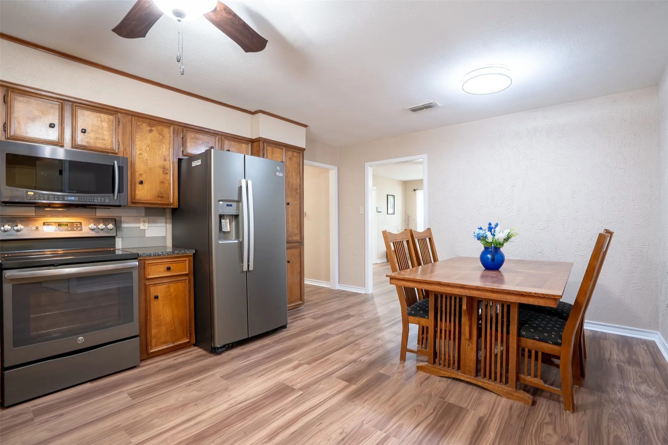 Single Family Residence For Sale in Erath County , 1479 Lockwood Street, Stephenville, Texas 76401, 4 Bedrooms, 3 Bathrooms, 2 Garage spaces, 2,175 Sqft, built in 1977, Price $415,000, mls#21336135, Real Estate Agent in Stephenville, Homes For Sale in Erath county, Homes For Sale in Stephenville, Realtor in Stephenville Texas, Real Estate Brokerage Independent Realty Texas, Luminita Cordes Realtor