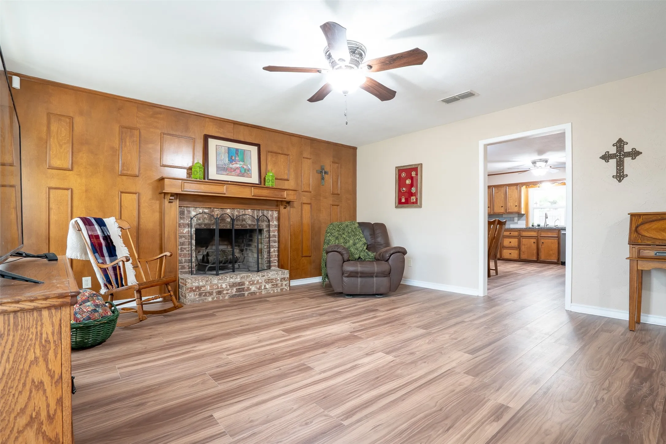 Single Family Residence For Sale in Erath County , 1479 Lockwood Street, Stephenville, Texas 76401, 4 Bedrooms, 3 Bathrooms, 2 Garage spaces, 2,175 Sqft, built in 1977, Price $415,000, mls#21336135, Real Estate Agent in Stephenville, Homes For Sale in Erath county, Homes For Sale in Stephenville, Realtor in Stephenville Texas, Real Estate Brokerage Independent Realty Texas, Luminita Cordes Realtor