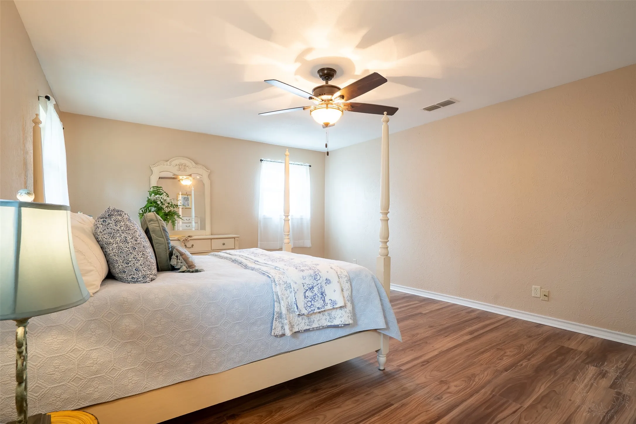 Single Family Residence For Sale in Erath County , 1479 Lockwood Street, Stephenville, Texas 76401, 4 Bedrooms, 3 Bathrooms, 2 Garage spaces, 2,175 Sqft, built in 1977, Price $415,000, mls#21336135, Real Estate Agent in Stephenville, Homes For Sale in Erath county, Homes For Sale in Stephenville, Realtor in Stephenville Texas, Real Estate Brokerage Independent Realty Texas, Luminita Cordes Realtor