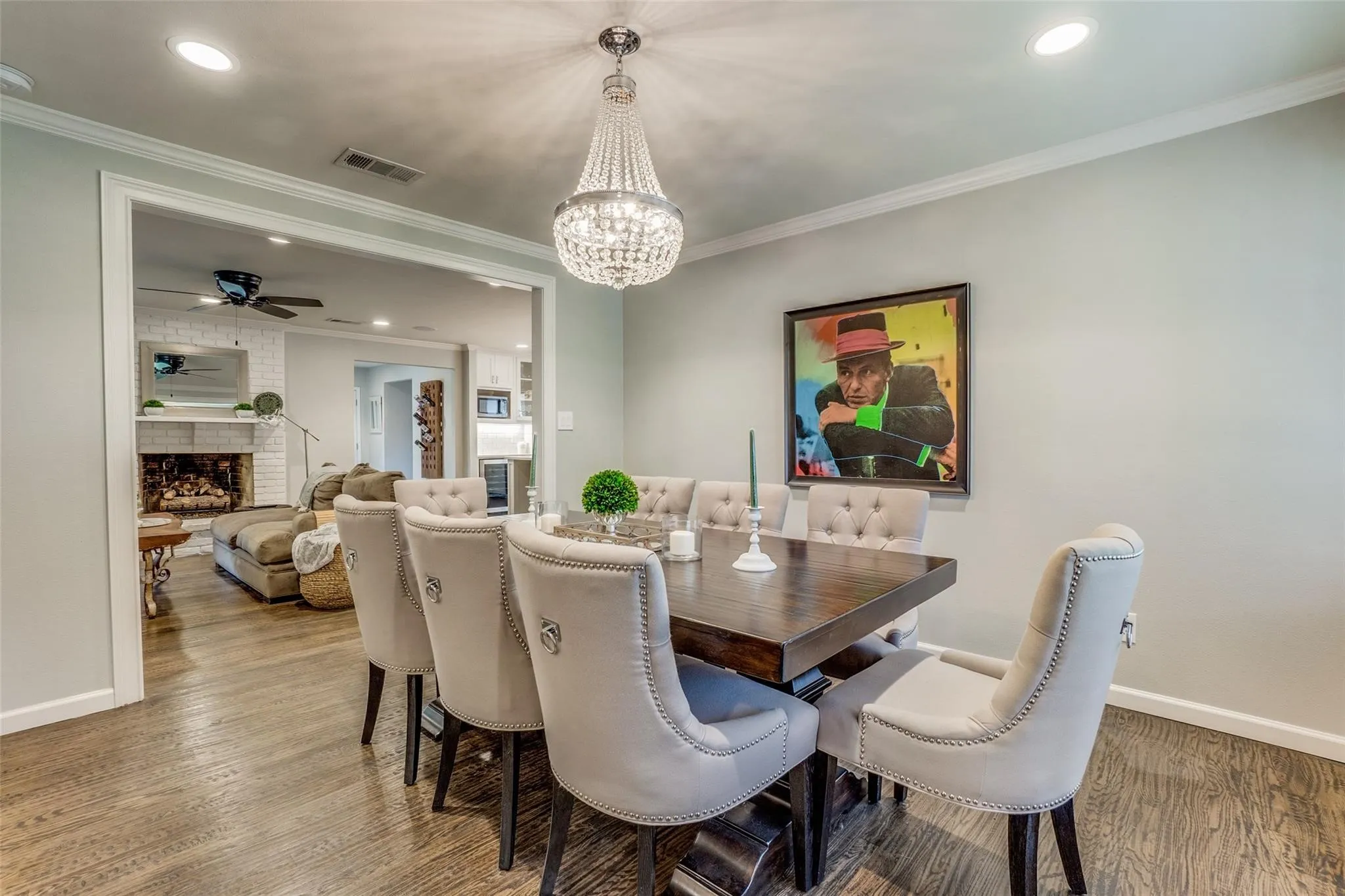 Single Family Residence For Rent in Dallas County , 6711 Kingsbury Drive, Dallas, Texas 75231, 4 Bedroom, 4 Bathroom, 2 Garage spaces, 1,911 Sqft, built in 1963, mls#21338771, Real Estate Agent in Dallas, Homes For Rent in Dallas county, Homes For Rent in Dallas, Realtor in Dallas Texas, Real Estate Brokerage Independent Realty Texas, Luminita Cordes Realtor