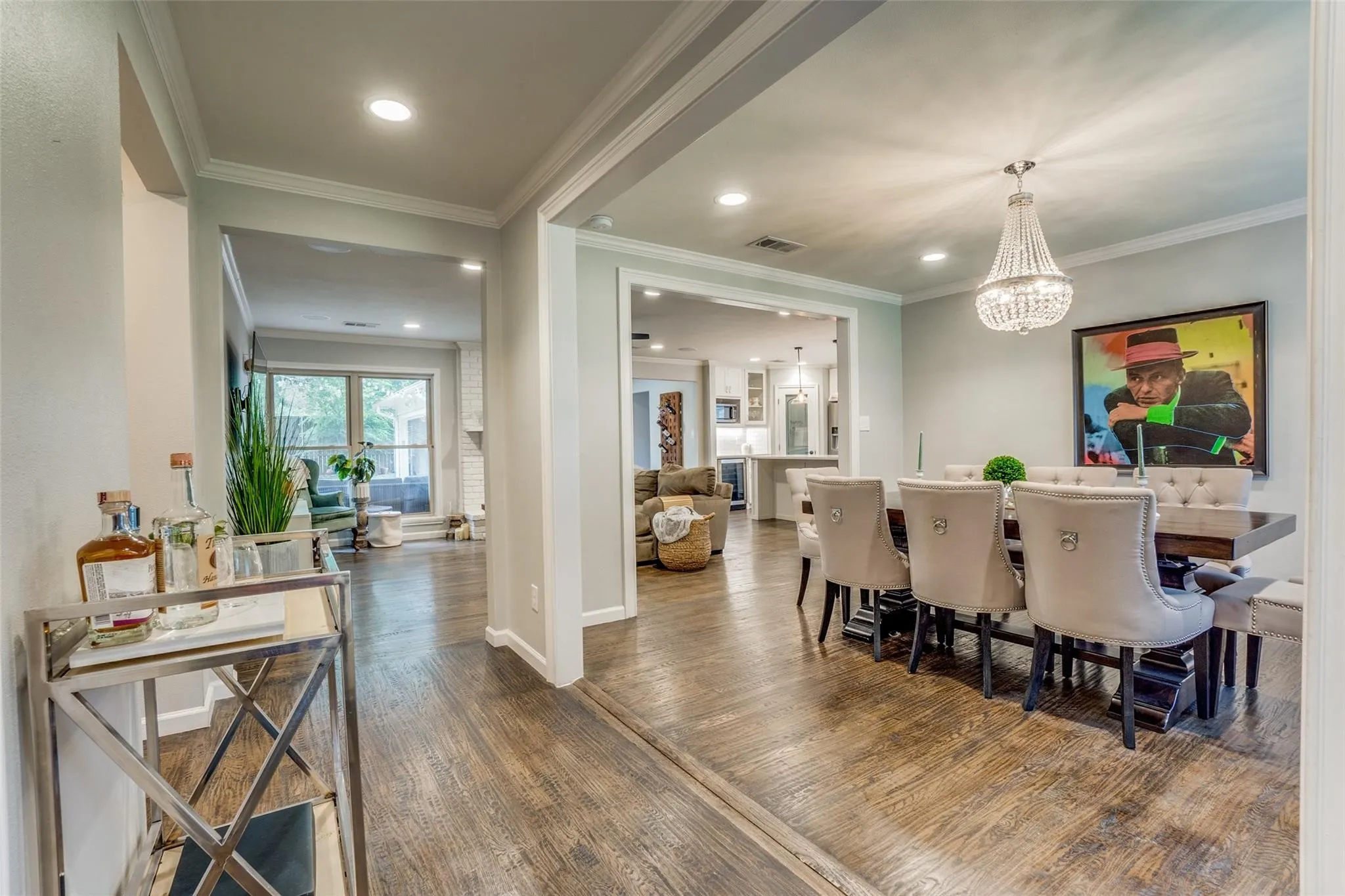 Single Family Residence For Rent in Dallas County , 6711 Kingsbury Drive, Dallas, Texas 75231, 4 Bedroom, 4 Bathroom, 2 Garage spaces, 1,911 Sqft, built in 1963, mls#21338771, Real Estate Agent in Dallas, Homes For Rent in Dallas county, Homes For Rent in Dallas, Realtor in Dallas Texas, Real Estate Brokerage Independent Realty Texas, Luminita Cordes Realtor