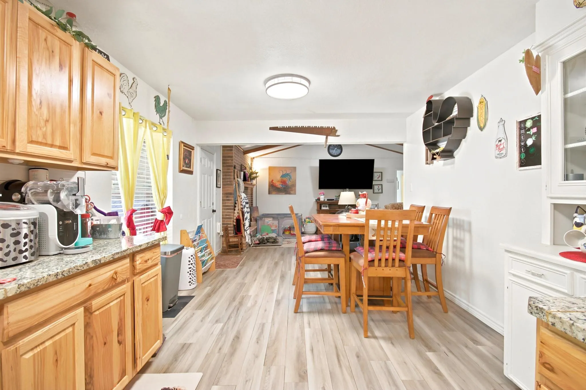 Single Family Residence For Sale in Taylor County , 1134 Piedmont Drive, Abilene, Texas 79601, 3 Bedroom, 2 Bathroom, 2 Garage spaces, 1,936 Sqft, built in 1976, mls#21335722, Real Estate Agent in Abilene, Homes For Sale in Taylor county, Homes For Sale in Abilene, Realtor in Abilene Texas, Real Estate Brokerage Independent Realty Texas, Luminita Cordes Realtor