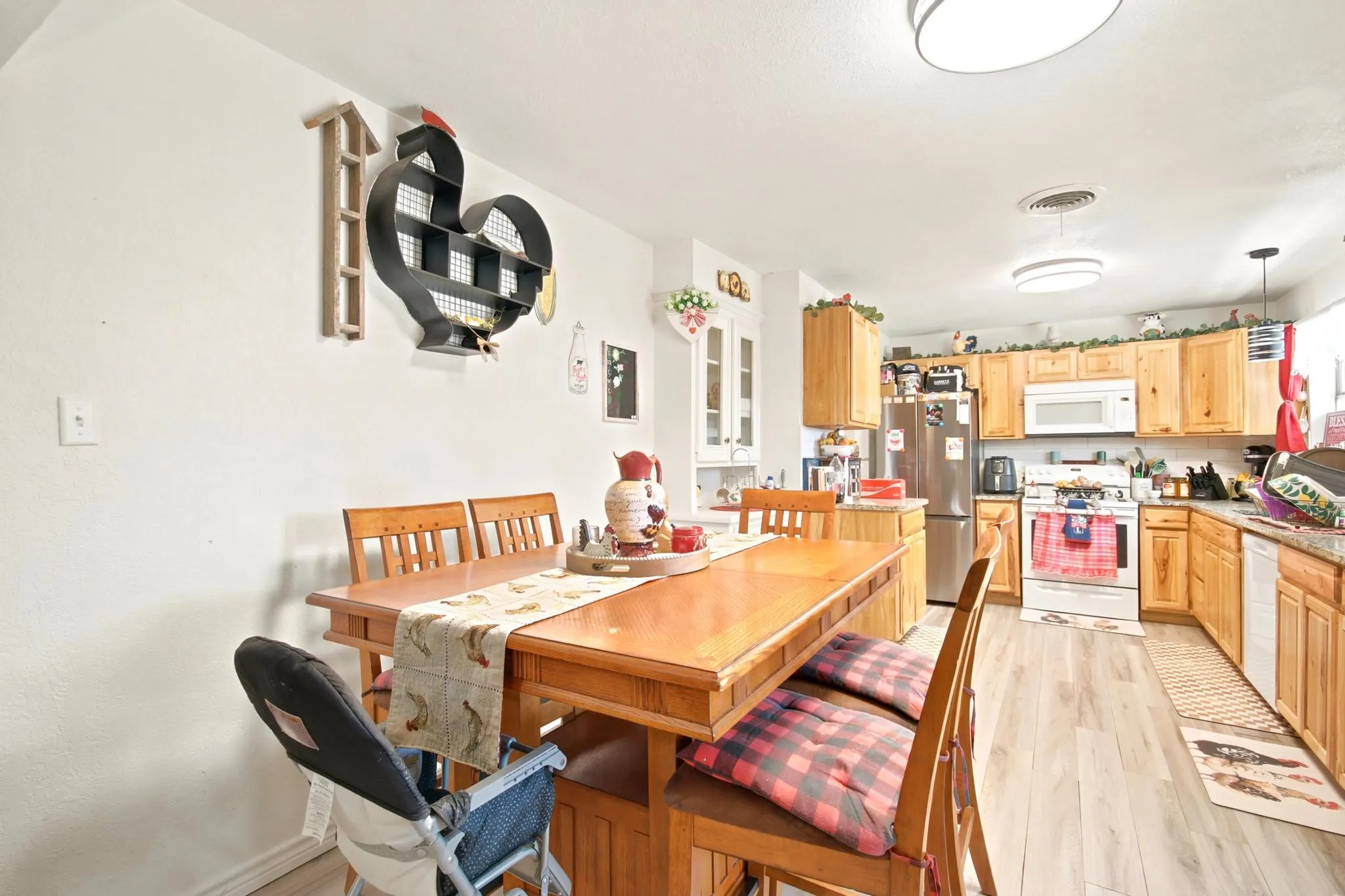 Single Family Residence For Sale in Taylor County , 1134 Piedmont Drive, Abilene, Texas 79601, 3 Bedroom, 2 Bathroom, 2 Garage spaces, 1,936 Sqft, built in 1976, mls#21335722, Real Estate Agent in Abilene, Homes For Sale in Taylor county, Homes For Sale in Abilene, Realtor in Abilene Texas, Real Estate Brokerage Independent Realty Texas, Luminita Cordes Realtor
