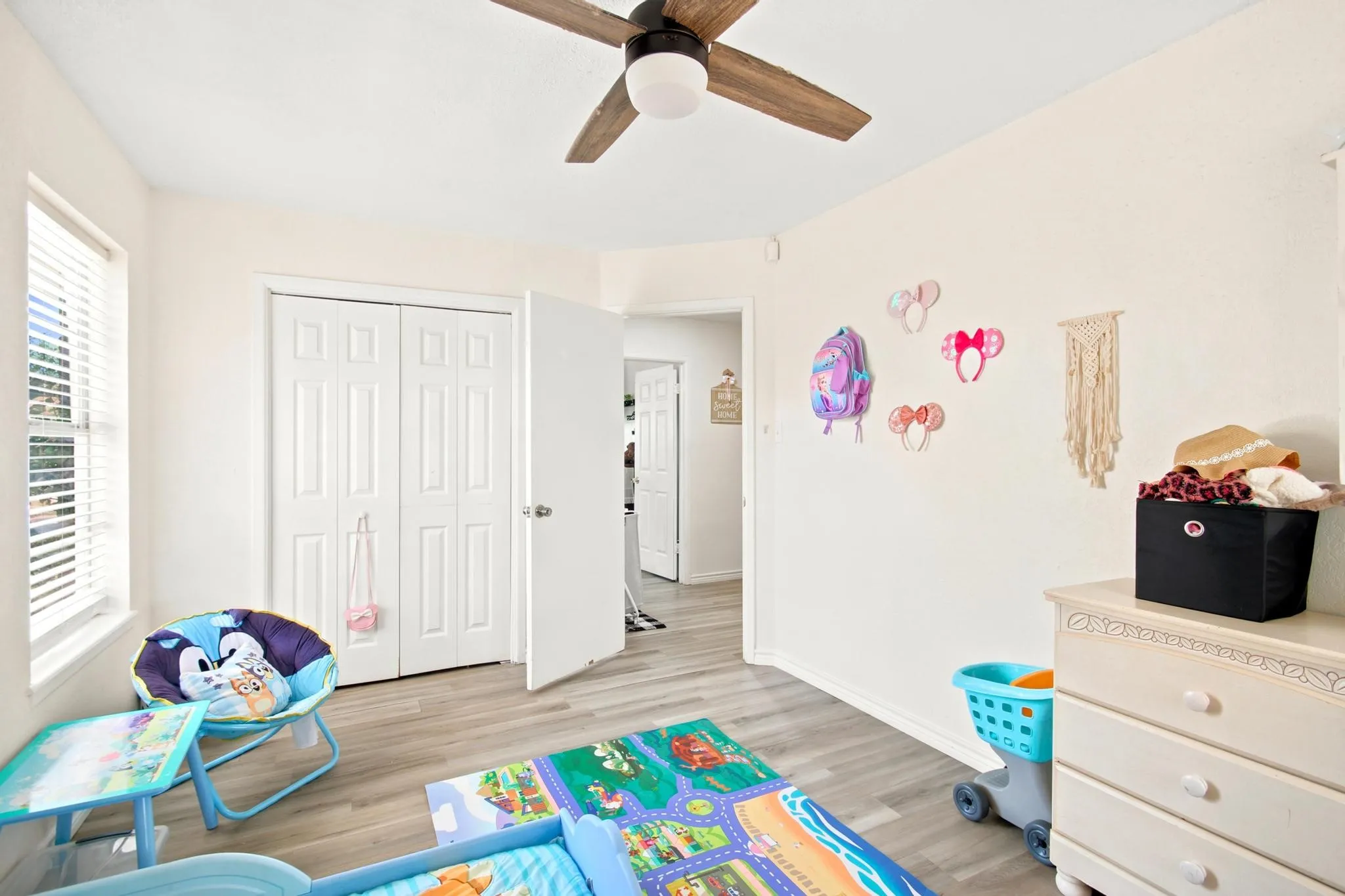 Single Family Residence For Sale in Taylor County , 1134 Piedmont Drive, Abilene, Texas 79601, 3 Bedroom, 2 Bathroom, 2 Garage spaces, 1,936 Sqft, built in 1976, mls#21335722, Real Estate Agent in Abilene, Homes For Sale in Taylor county, Homes For Sale in Abilene, Realtor in Abilene Texas, Real Estate Brokerage Independent Realty Texas, Luminita Cordes Realtor