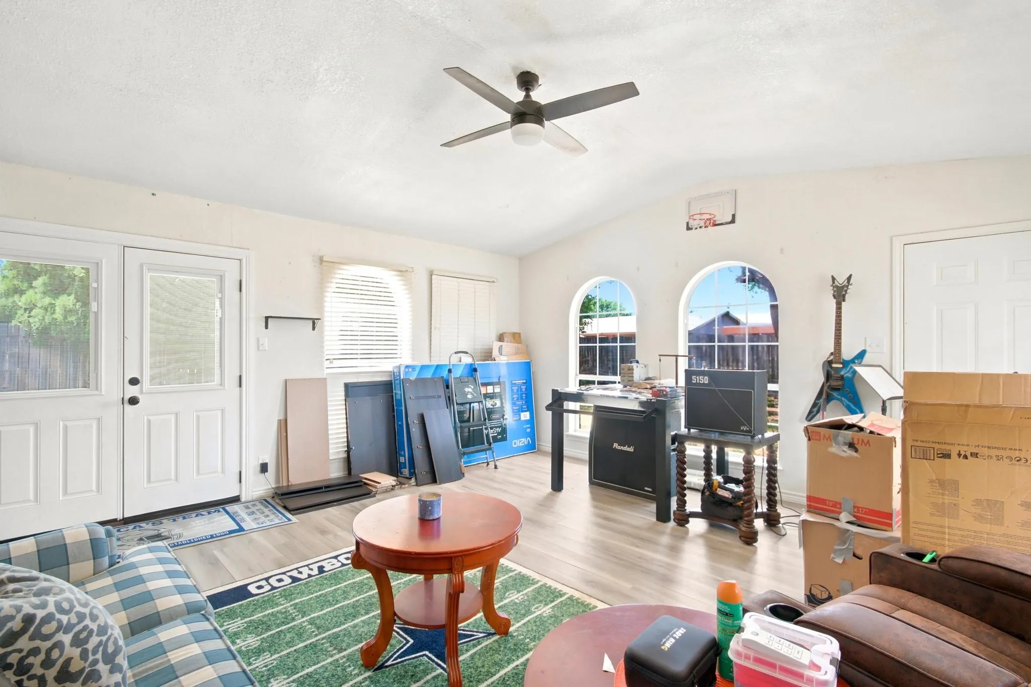 Single Family Residence For Sale in Taylor County , 1134 Piedmont Drive, Abilene, Texas 79601, 3 Bedroom, 2 Bathroom, 2 Garage spaces, 1,936 Sqft, built in 1976, mls#21335722, Real Estate Agent in Abilene, Homes For Sale in Taylor county, Homes For Sale in Abilene, Realtor in Abilene Texas, Real Estate Brokerage Independent Realty Texas, Luminita Cordes Realtor