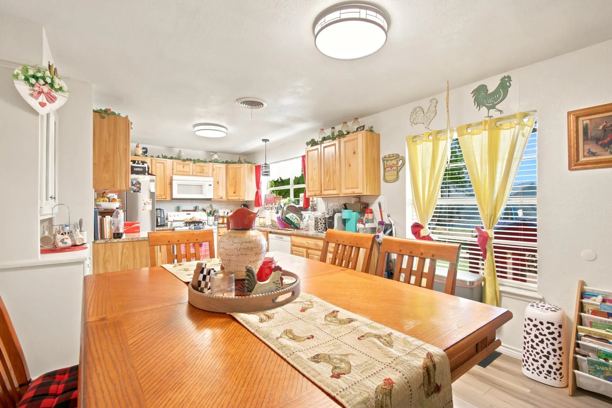 Single Family Residence For Sale in Taylor County , 1134 Piedmont Drive, Abilene, Texas 79601, 3 Bedroom, 2 Bathroom, 2 Garage spaces, 1,936 Sqft, built in 1976, mls#21335722, Real Estate Agent in Abilene, Homes For Sale in Taylor county, Homes For Sale in Abilene, Realtor in Abilene Texas, Real Estate Brokerage Independent Realty Texas, Luminita Cordes Realtor