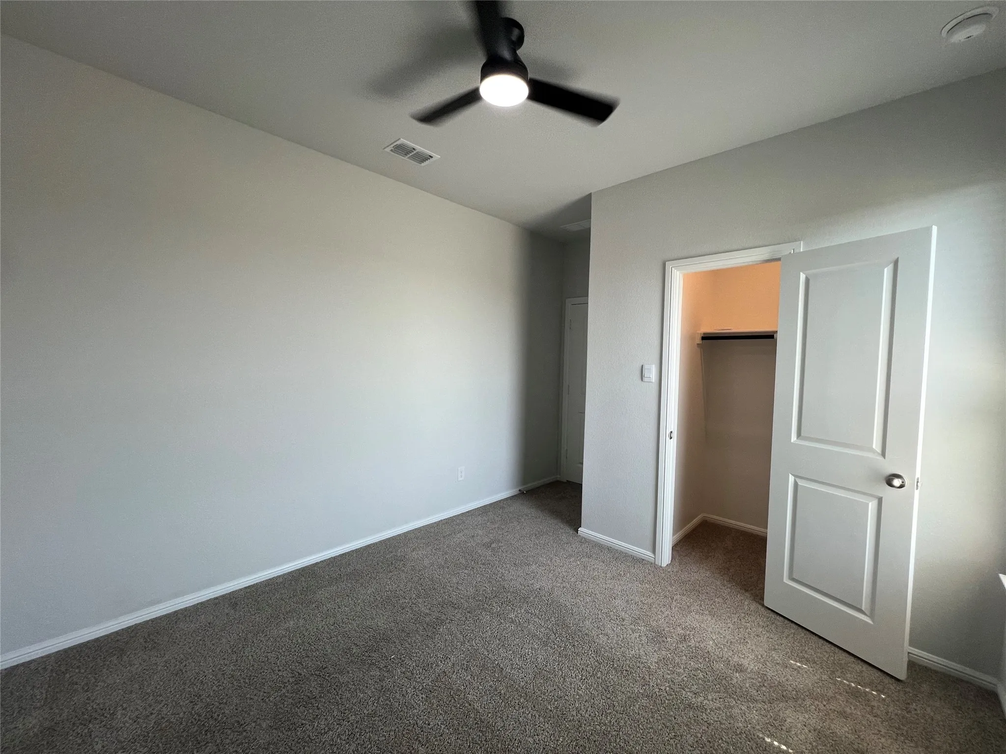 Single Family Residence For Rent in Tarrant County , 912 Rothville Lane, Fort Worth, Texas 76108, 4 Bedroom, 3 Bathroom, 2 Garage spaces, 2,304 Sqft, built in 2023, mls#21338772, Real Estate Agent in Fort Worth, Homes For Rent in Tarrant county, Homes For Rent in Fort Worth, Realtor in Fort Worth Texas, Real Estate Brokerage Independent Realty Texas, Luminita Cordes Realtor