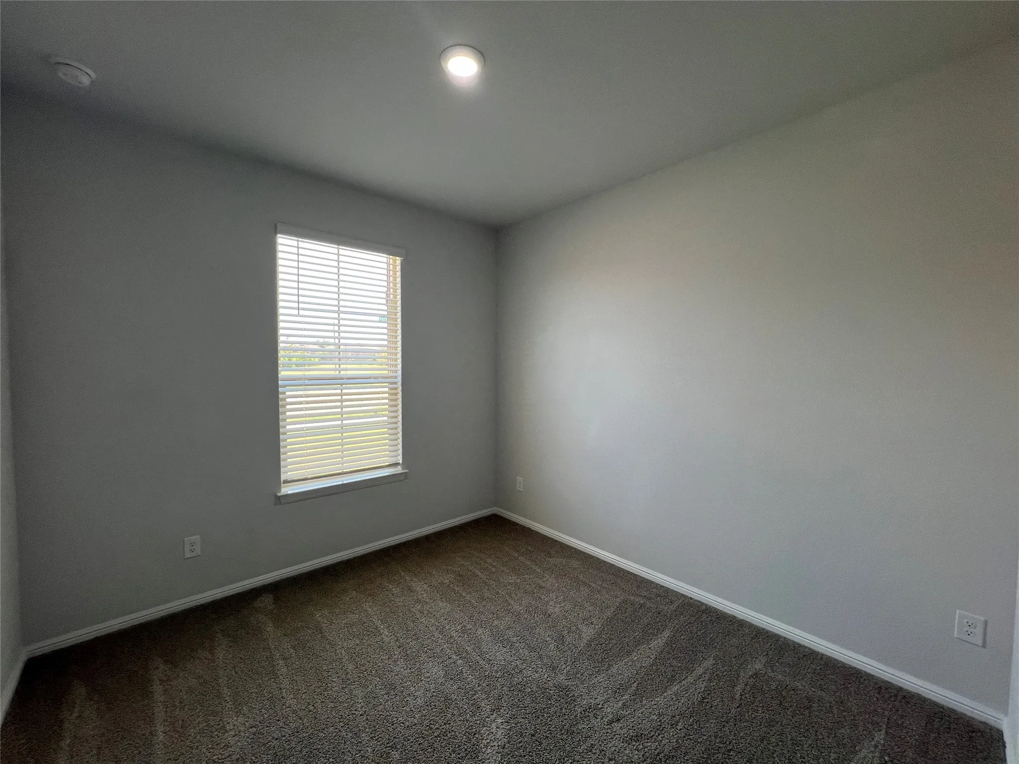 Single Family Residence For Rent in Tarrant County , 912 Rothville Lane, Fort Worth, Texas 76108, 4 Bedroom, 3 Bathroom, 2 Garage spaces, 2,304 Sqft, built in 2023, mls#21338772, Real Estate Agent in Fort Worth, Homes For Rent in Tarrant county, Homes For Rent in Fort Worth, Realtor in Fort Worth Texas, Real Estate Brokerage Independent Realty Texas, Luminita Cordes Realtor