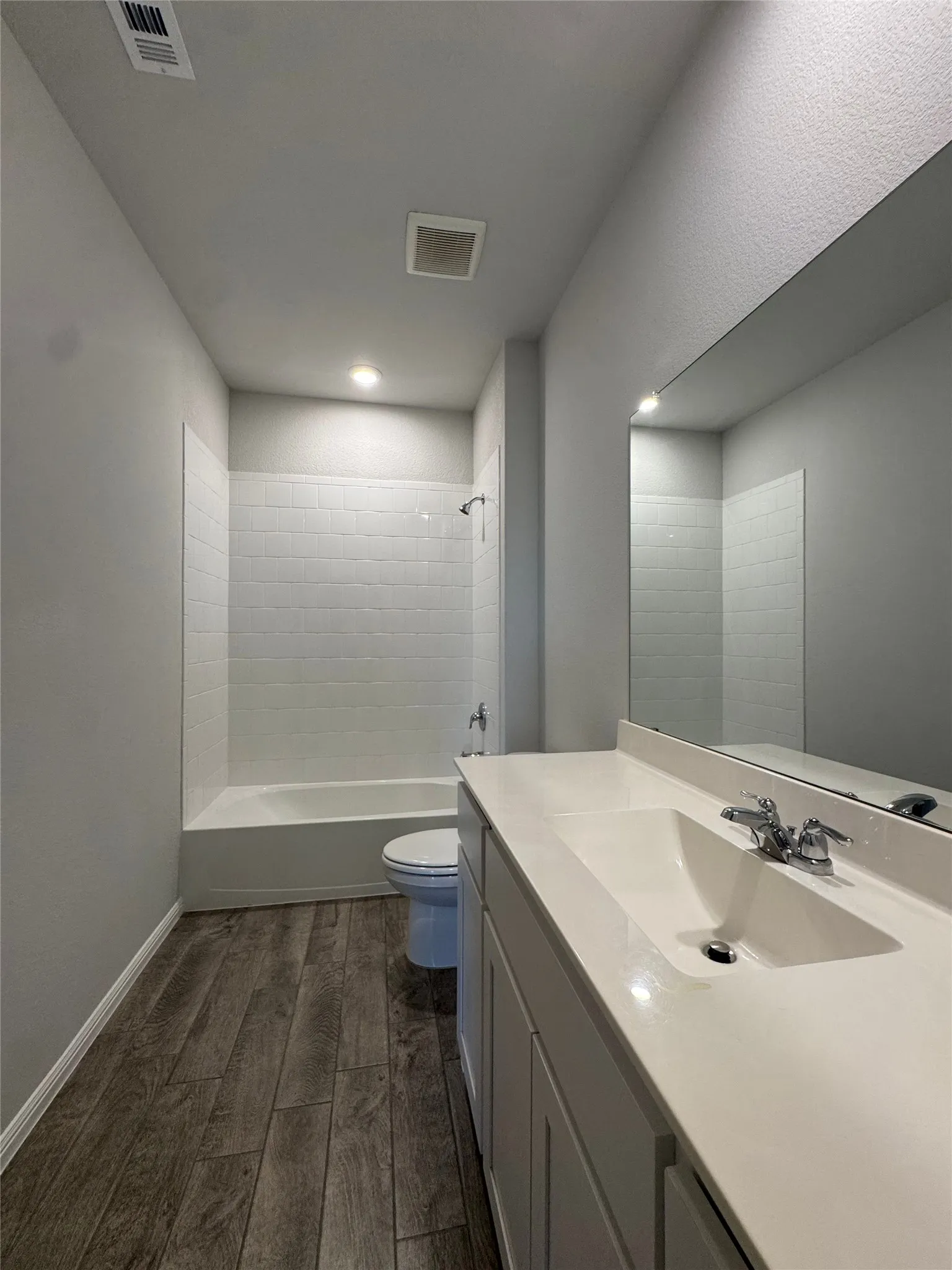 Single Family Residence For Rent in Tarrant County , 912 Rothville Lane, Fort Worth, Texas 76108, 4 Bedroom, 3 Bathroom, 2 Garage spaces, 2,304 Sqft, built in 2023, mls#21338772, Real Estate Agent in Fort Worth, Homes For Rent in Tarrant county, Homes For Rent in Fort Worth, Realtor in Fort Worth Texas, Real Estate Brokerage Independent Realty Texas, Luminita Cordes Realtor