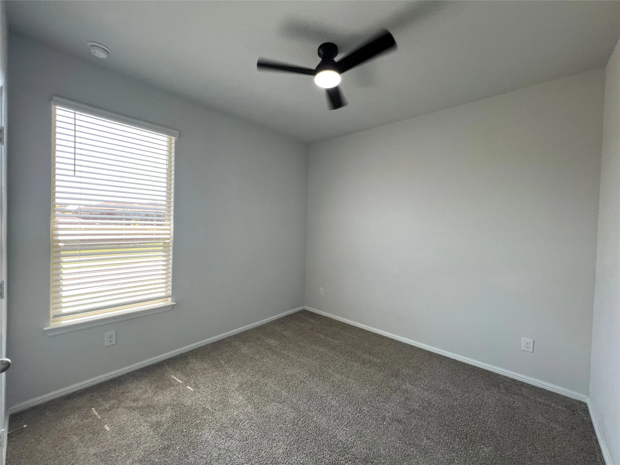 Single Family Residence For Rent in Tarrant County , 912 Rothville Lane, Fort Worth, Texas 76108, 4 Bedroom, 3 Bathroom, 2 Garage spaces, 2,304 Sqft, built in 2023, mls#21338772, Real Estate Agent in Fort Worth, Homes For Rent in Tarrant county, Homes For Rent in Fort Worth, Realtor in Fort Worth Texas, Real Estate Brokerage Independent Realty Texas, Luminita Cordes Realtor