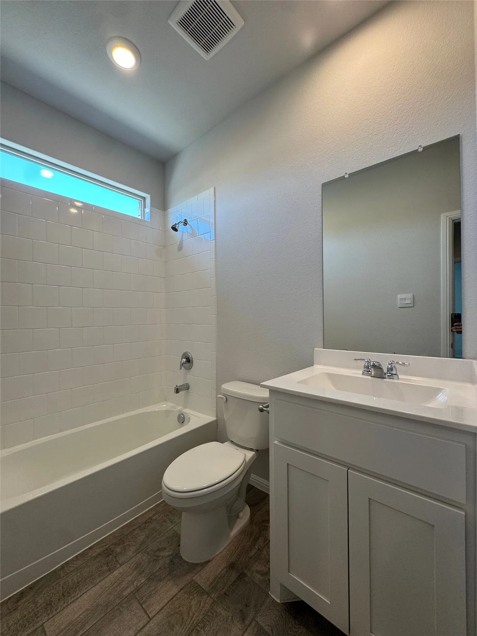 Single Family Residence For Rent in Tarrant County , 912 Rothville Lane, Fort Worth, Texas 76108, 4 Bedroom, 3 Bathroom, 2 Garage spaces, 2,304 Sqft, built in 2023, mls#21338772, Real Estate Agent in Fort Worth, Homes For Rent in Tarrant county, Homes For Rent in Fort Worth, Realtor in Fort Worth Texas, Real Estate Brokerage Independent Realty Texas, Luminita Cordes Realtor