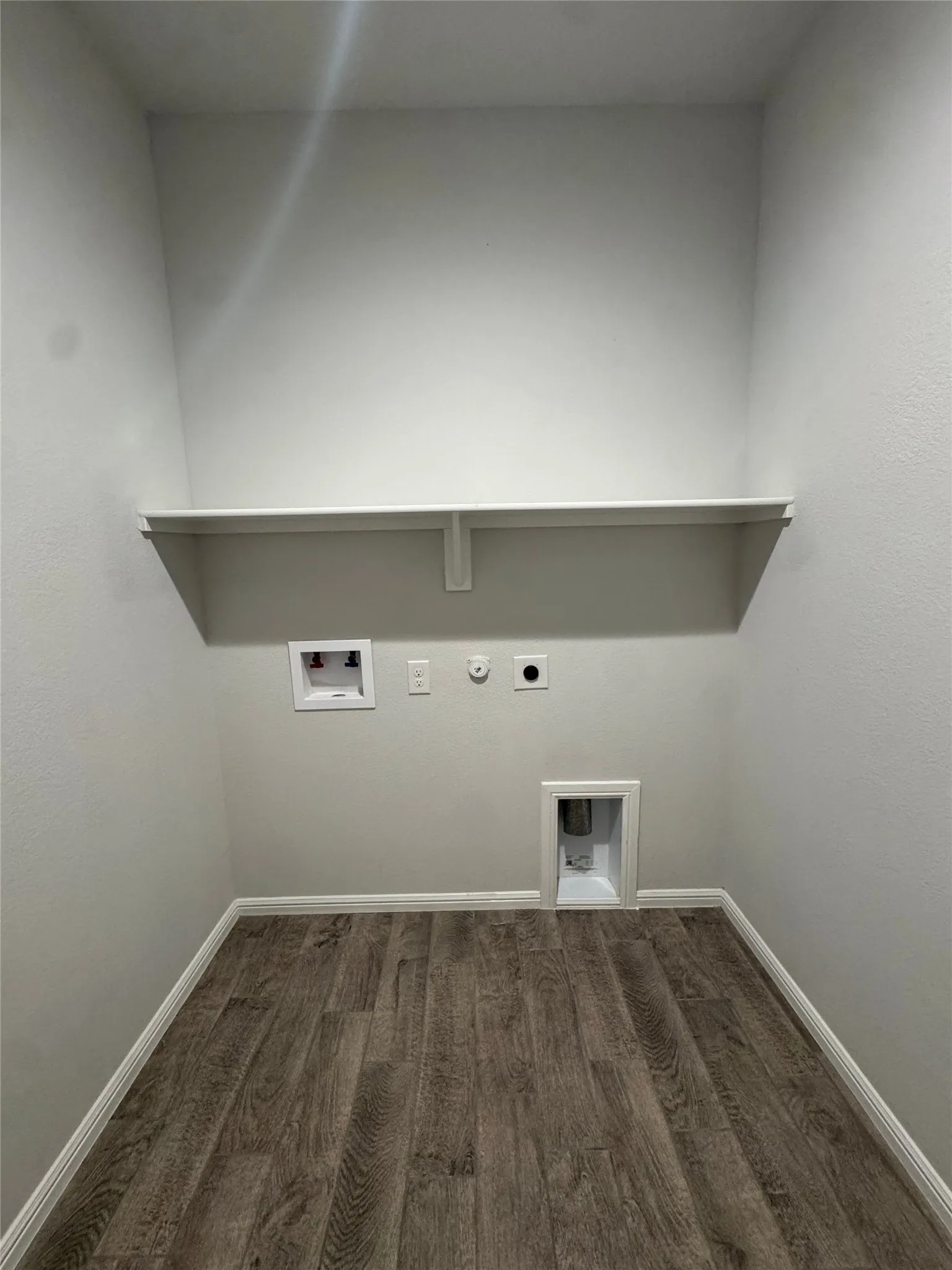 Single Family Residence For Rent in Tarrant County , 912 Rothville Lane, Fort Worth, Texas 76108, 4 Bedroom, 3 Bathroom, 2 Garage spaces, 2,304 Sqft, built in 2023, mls#21338772, Real Estate Agent in Fort Worth, Homes For Rent in Tarrant county, Homes For Rent in Fort Worth, Realtor in Fort Worth Texas, Real Estate Brokerage Independent Realty Texas, Luminita Cordes Realtor