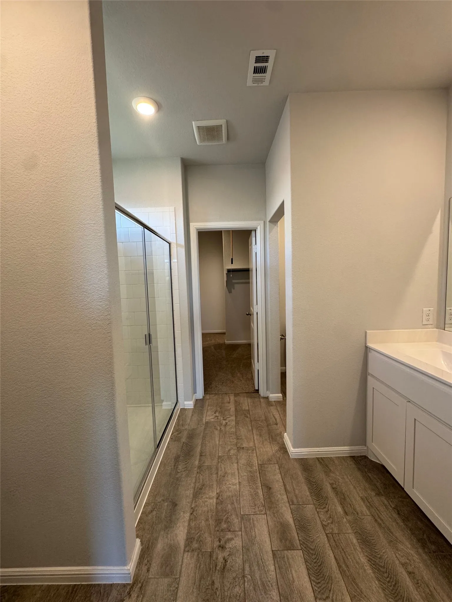 Single Family Residence For Rent in Tarrant County , 912 Rothville Lane, Fort Worth, Texas 76108, 4 Bedroom, 3 Bathroom, 2 Garage spaces, 2,304 Sqft, built in 2023, mls#21338772, Real Estate Agent in Fort Worth, Homes For Rent in Tarrant county, Homes For Rent in Fort Worth, Realtor in Fort Worth Texas, Real Estate Brokerage Independent Realty Texas, Luminita Cordes Realtor