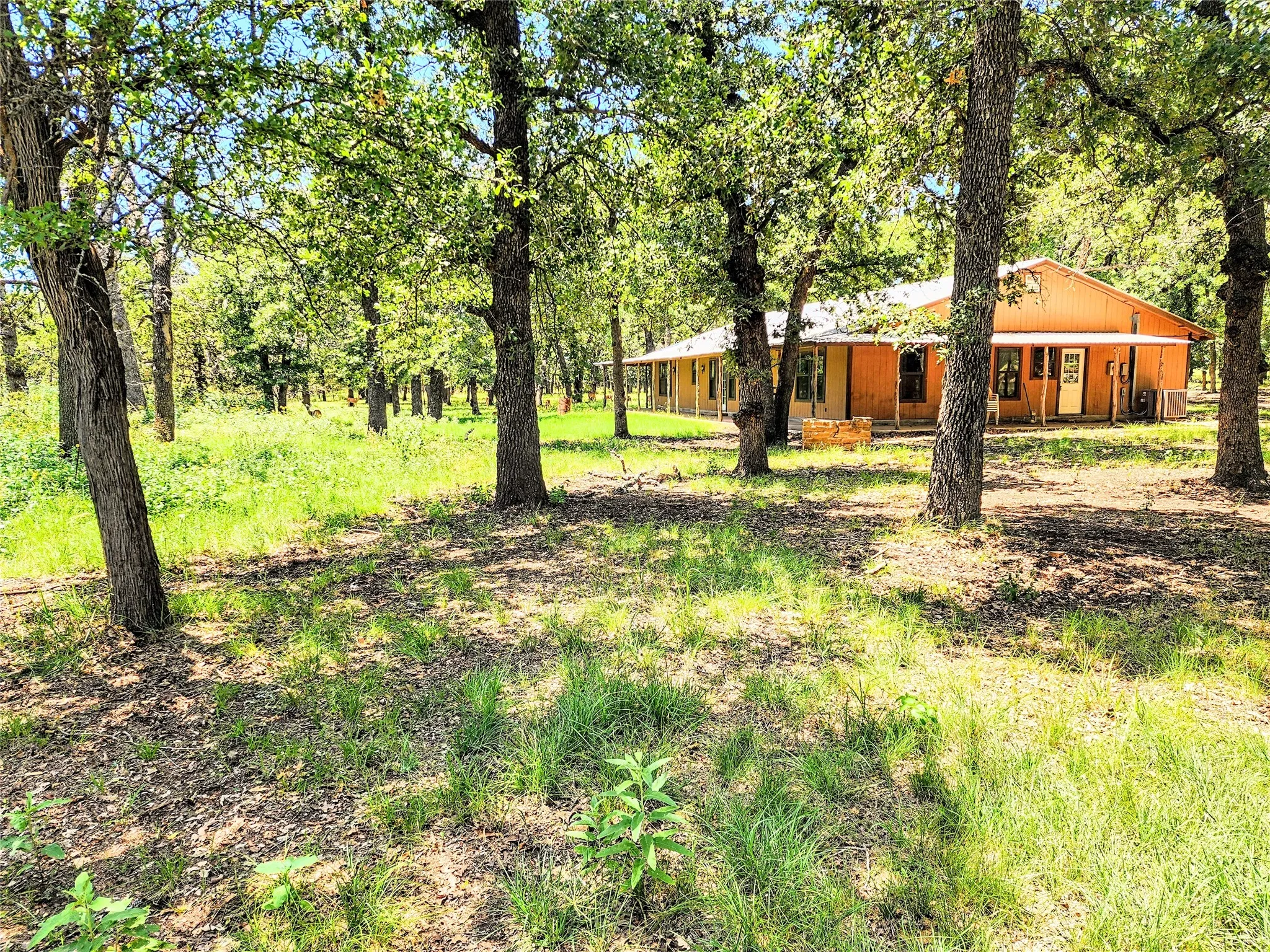 Single Family Residence For Sale in Taylor County , 286 CR 271, Abilene, Texas 79562, 3 Bedroom, 3 Bathroom, 8 Garage spaces, 2,560 Sqft, built in 1994, mls#21338774, Real Estate Agent in Abilene, Homes For Sale in Taylor county, Homes For Sale in Abilene, Realtor in Abilene Texas, Real Estate Brokerage Independent Realty Texas, Luminita Cordes Realtor