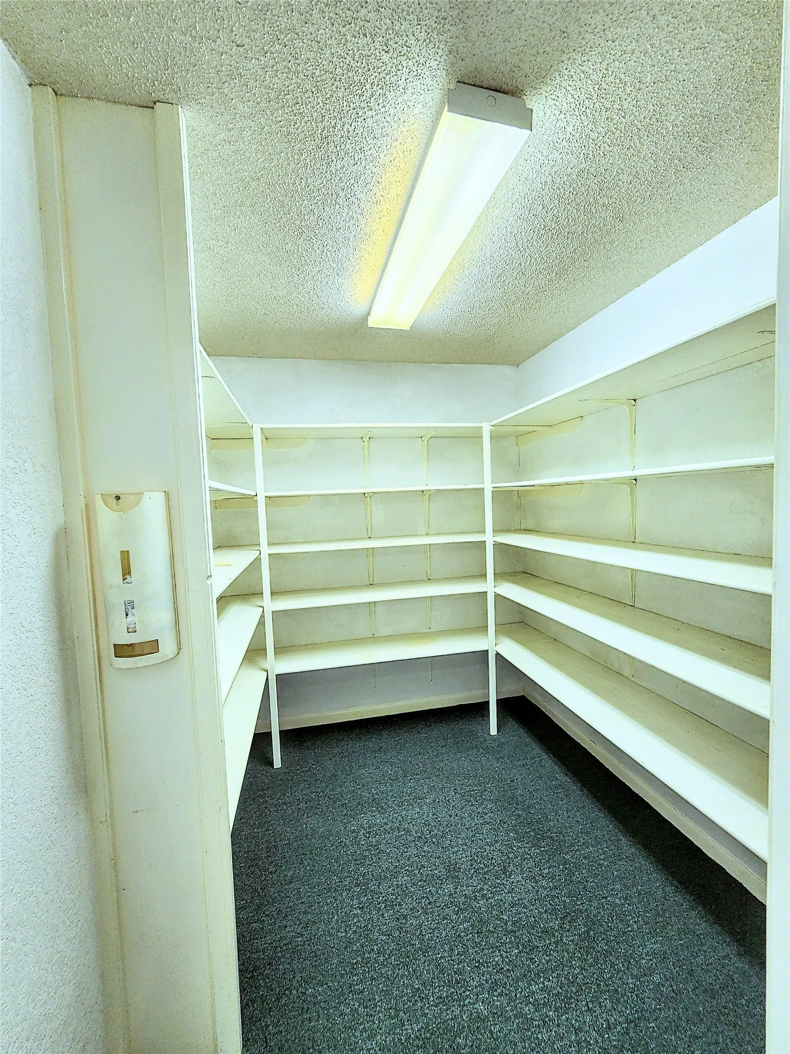 Single Family Residence For Sale in Taylor County , 286 CR 271, Abilene, Texas 79562, 3 Bedroom, 3 Bathroom, 8 Garage spaces, 2,560 Sqft, built in 1994, mls#21338774, Real Estate Agent in Abilene, Homes For Sale in Taylor county, Homes For Sale in Abilene, Realtor in Abilene Texas, Real Estate Brokerage Independent Realty Texas, Luminita Cordes Realtor