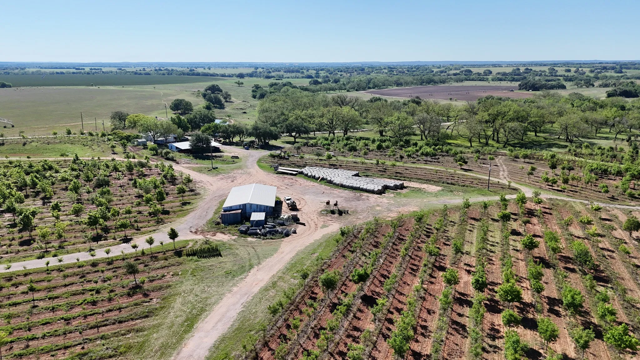 Farm For Sale in Comanche County , 401 County Road 326, Comanche, Texas 76442, 3 Bedroom, 2 Bathroom, Garage spaces, 2,553 Sqft, built in 1942, mls#21338777, Real Estate Agent in Comanche, Homes For Sale in Comanche county, Homes For Sale in Comanche, Realtor in Comanche Texas, Real Estate Brokerage Independent Realty Texas, Luminita Cordes Realtor