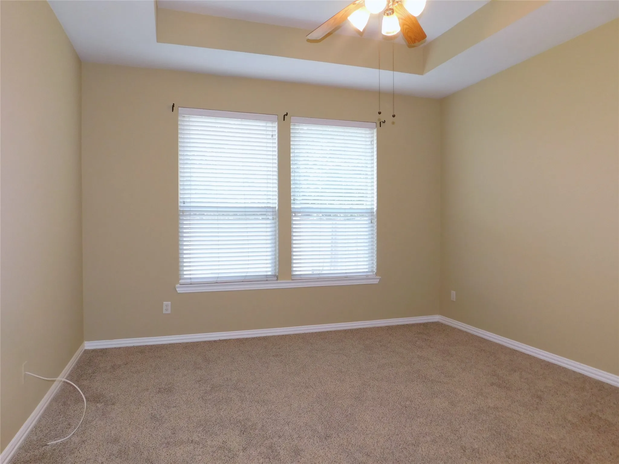 Single Family Residence For Rent in Denton County , 316 Hummingbird Drive, Little Elm, Texas 75068, 4 Bedroom, 4 Bathroom, 2 Garage spaces, 2,928 Sqft, built in 2006, mls#21338762, Real Estate Agent in Little Elm, Homes For Rent in Denton county, Homes For Rent in Little Elm, Realtor in Little Elm Texas, Real Estate Brokerage Independent Realty Texas, Luminita Cordes Realtor