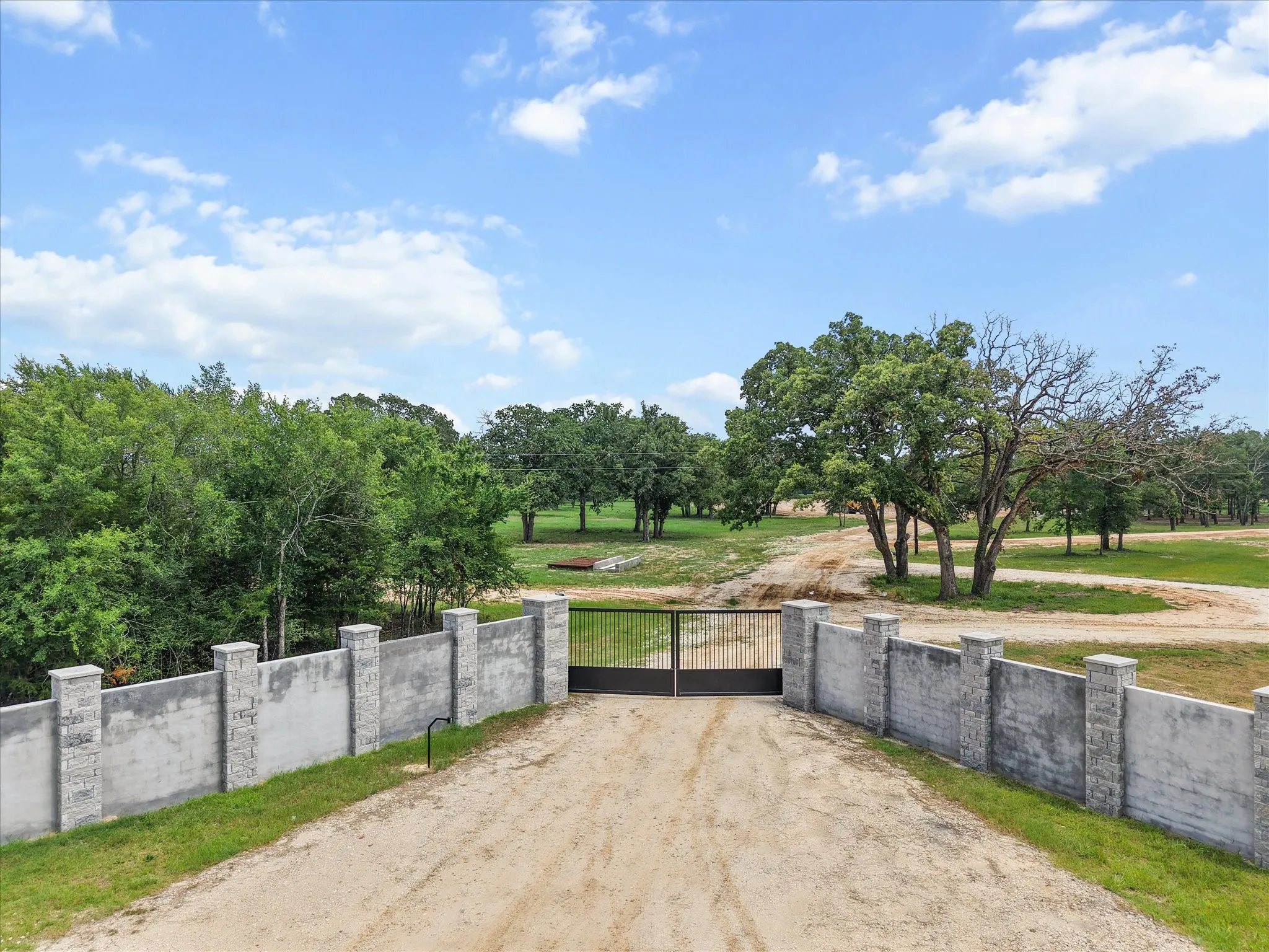 Improved Land For Sale in Limestone County , 508 Acres LCR 800, Groesbeck, Texas 76642, 0, 0, Garage spaces, 0 Sqft, built in 1980, Price $4,500,000, mls#21320920, Real Estate Agent in Groesbeck, Homes For Sale in Limestone county, Homes For Sale in Groesbeck, Realtor in Groesbeck Texas, Real Estate Brokerage Independent Realty Texas, Luminita Cordes Realtor